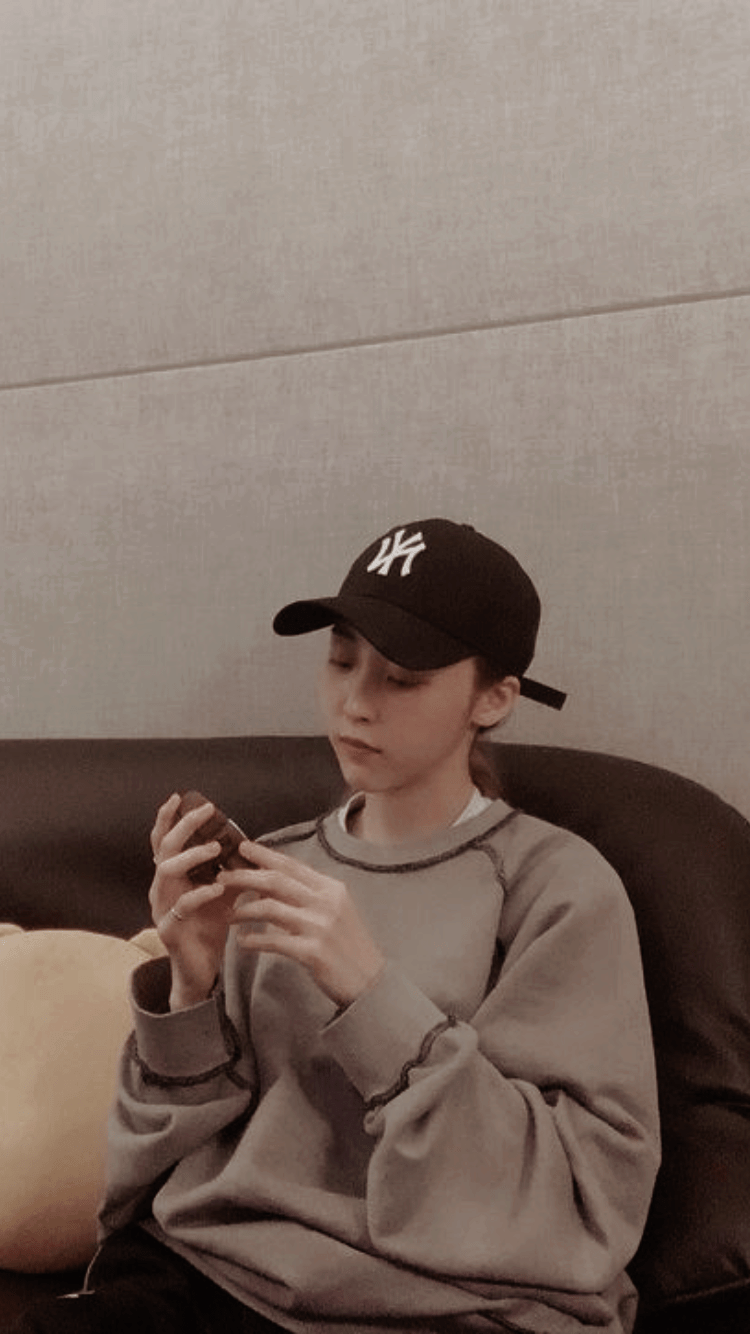 750x1334 moonbyul lockscreens Tumblr posts
