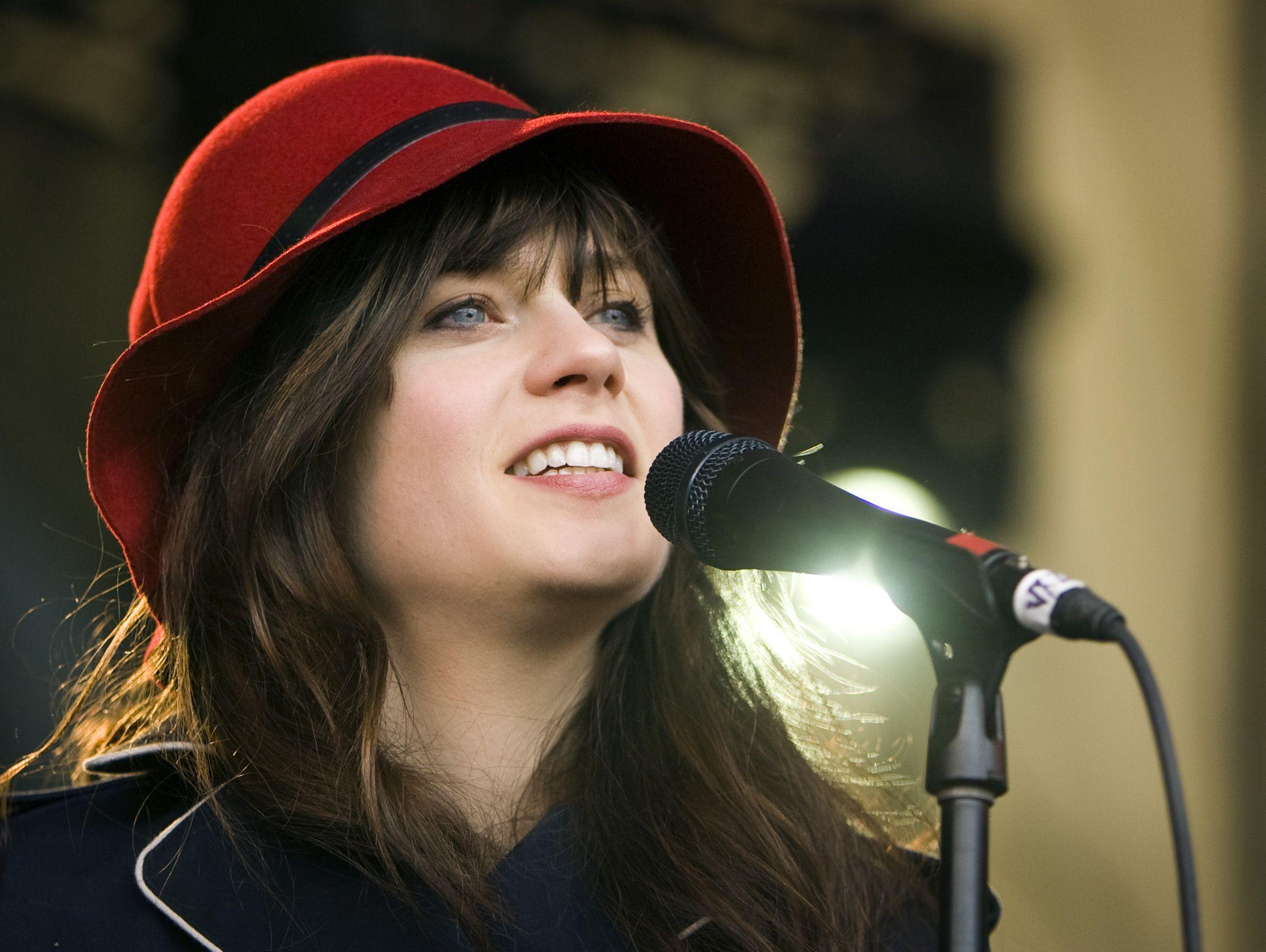 2400x1805 Zooey Deschanel New Girl Computer Wallpaper 951 2400x1805 px