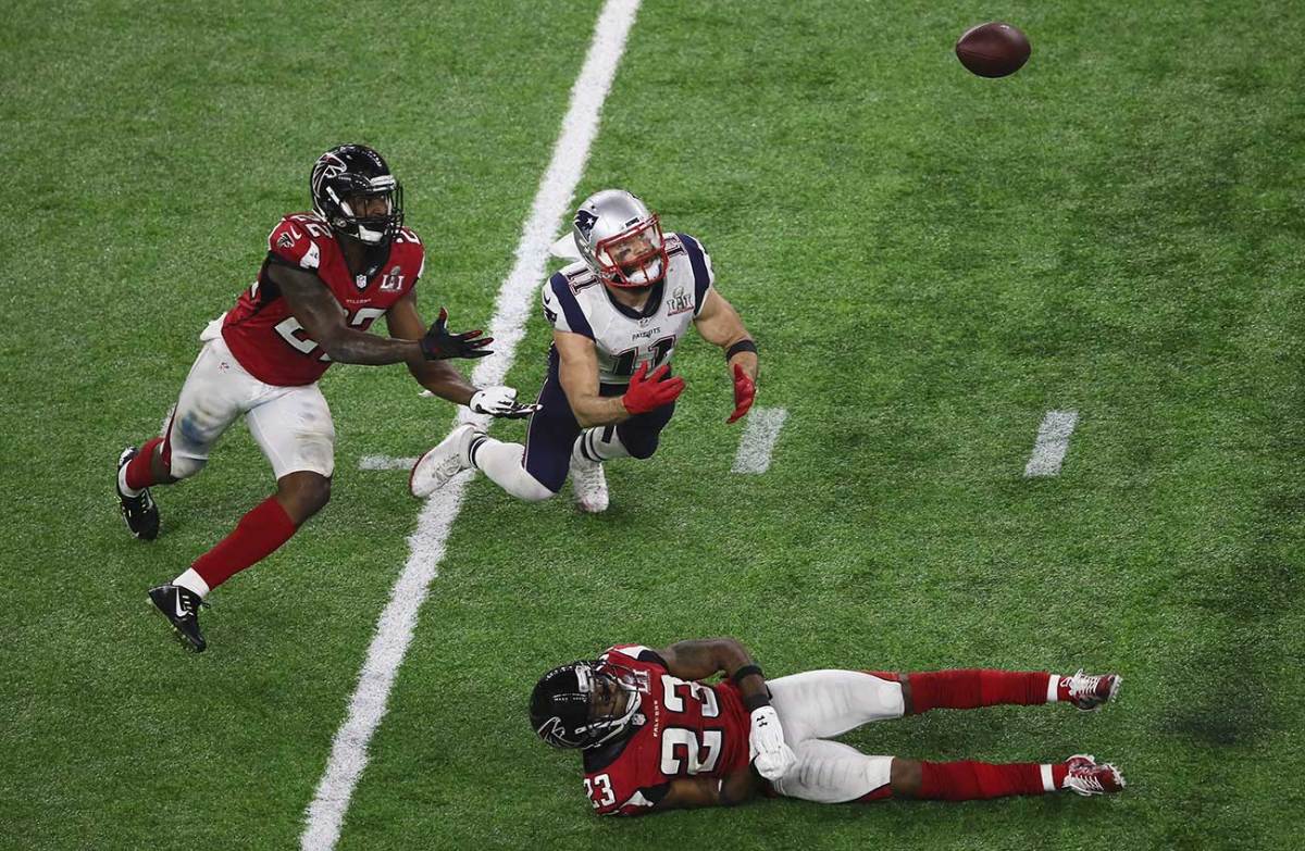 1200x783 Edelman's Super Bowl Catch: Gravity Defying, History Making