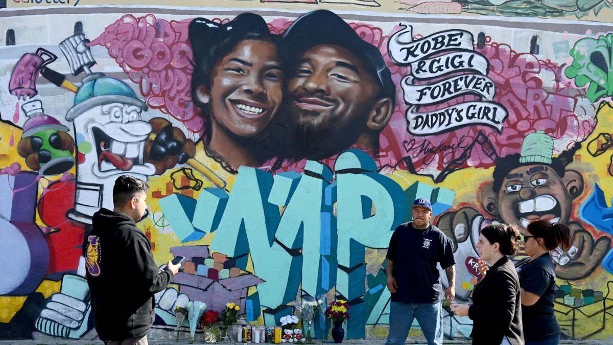 1200x675 Memorials honoring Kobe and Gianna Bryant are popping up all over
