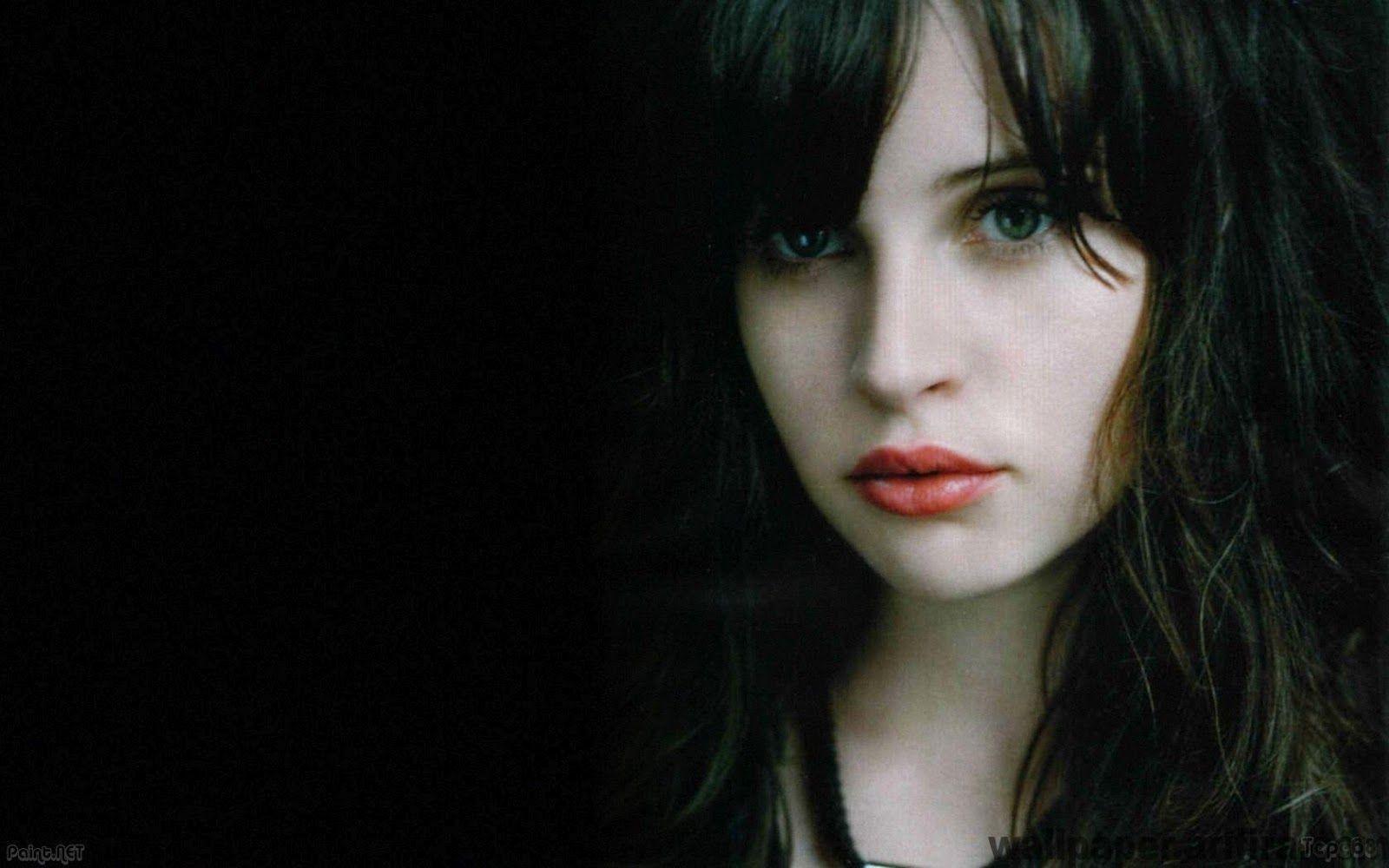 1600x1000 rebekahfinfrock: Felicity Jones Wallpaper