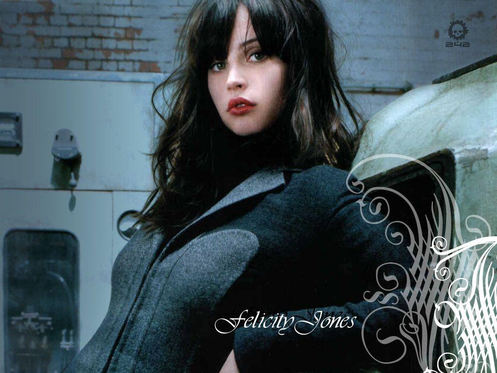 1024x768 Felicity Jones wallpaper