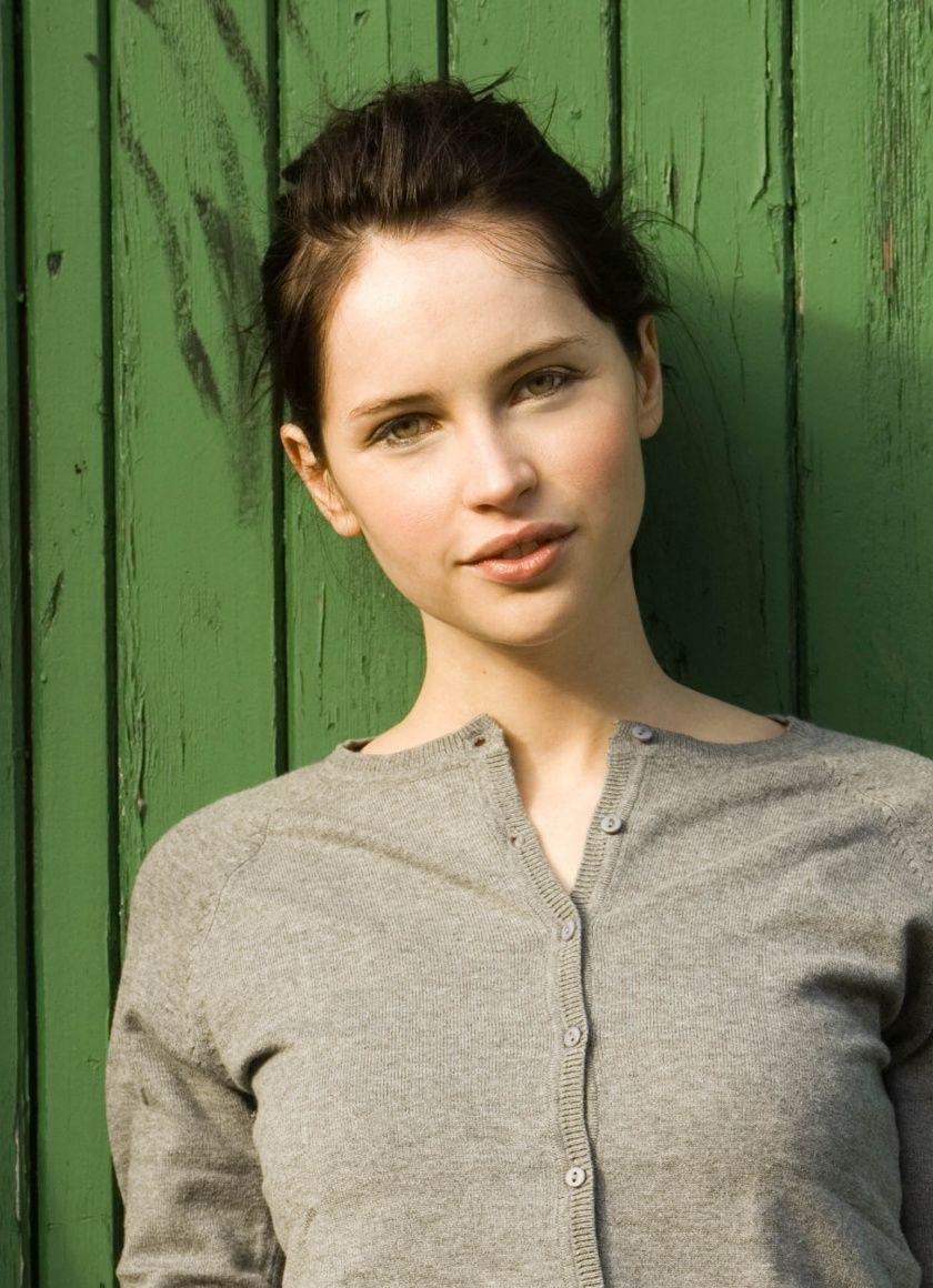 840x1160 Download 840x1160 wallpaper felicity jones, beautiful, british
