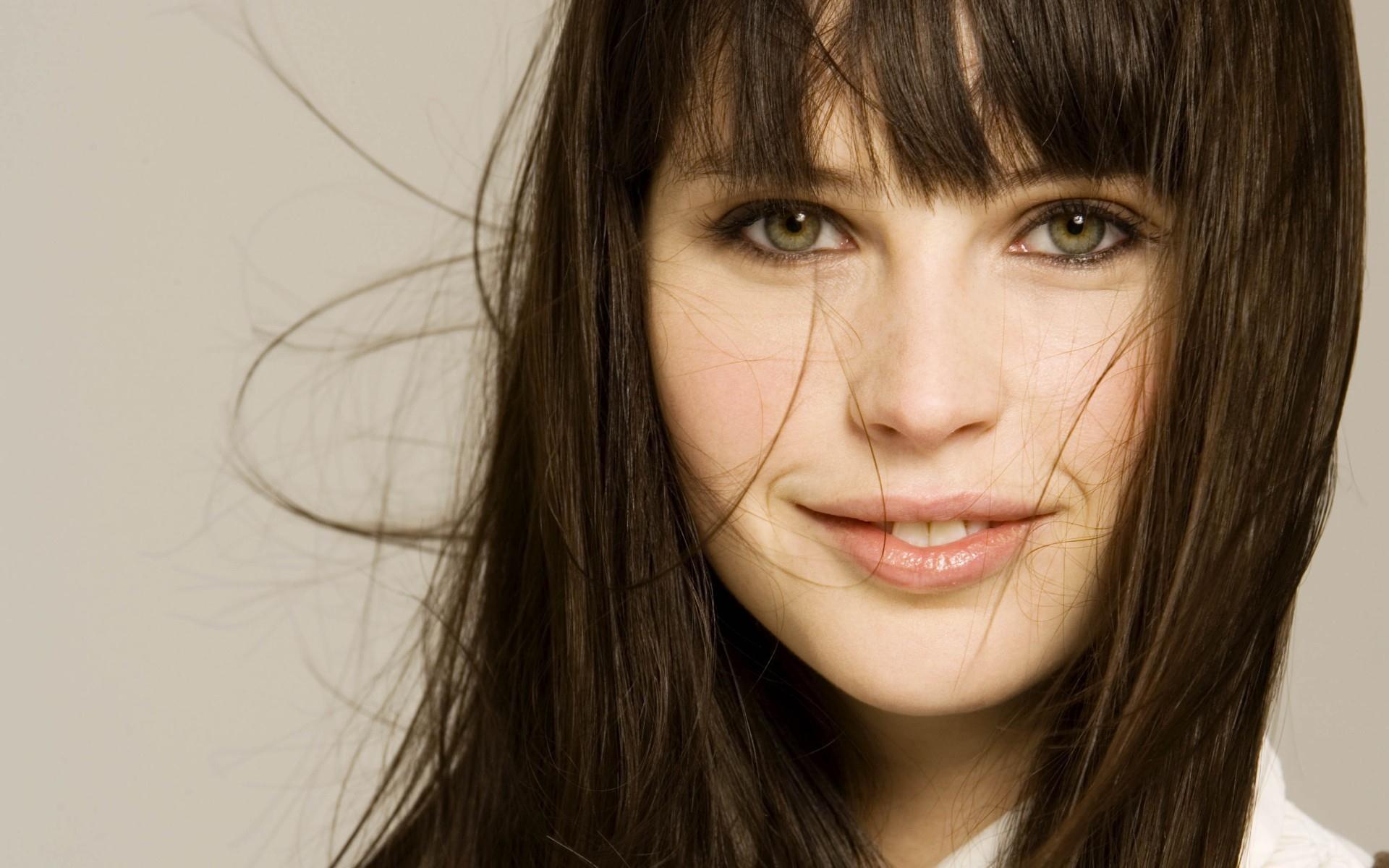 1920x1200 Felicity Jones Widescreen Jones, Download Wallpaper