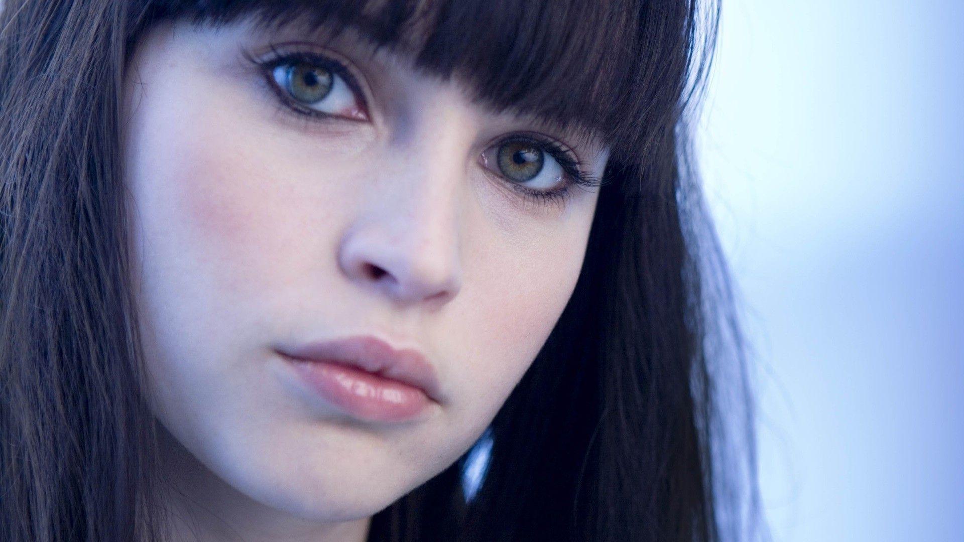 Felicity Jones Wallpapers - Top Free Felicity Jones Backgrounds ...