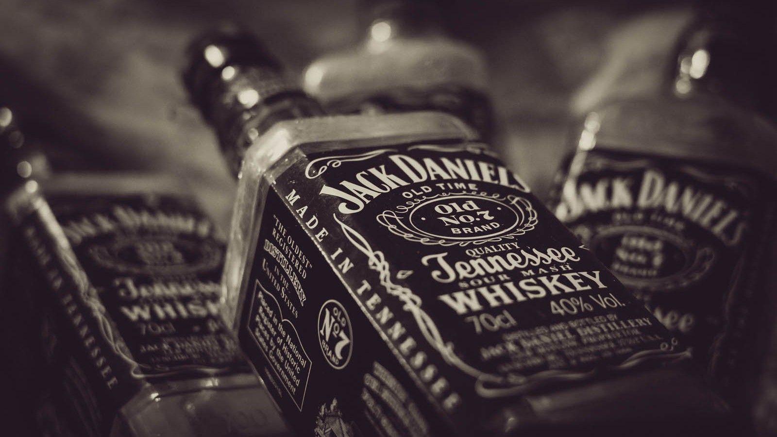 1600x900 Jack Daniels Wallpaper 1680x1050