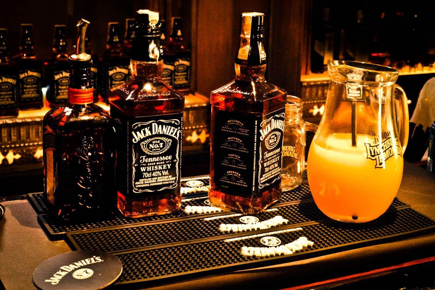 1500x1000 Jack Daniels whiskey bottle lot, drink, Jack Daniel's HD wallpaper