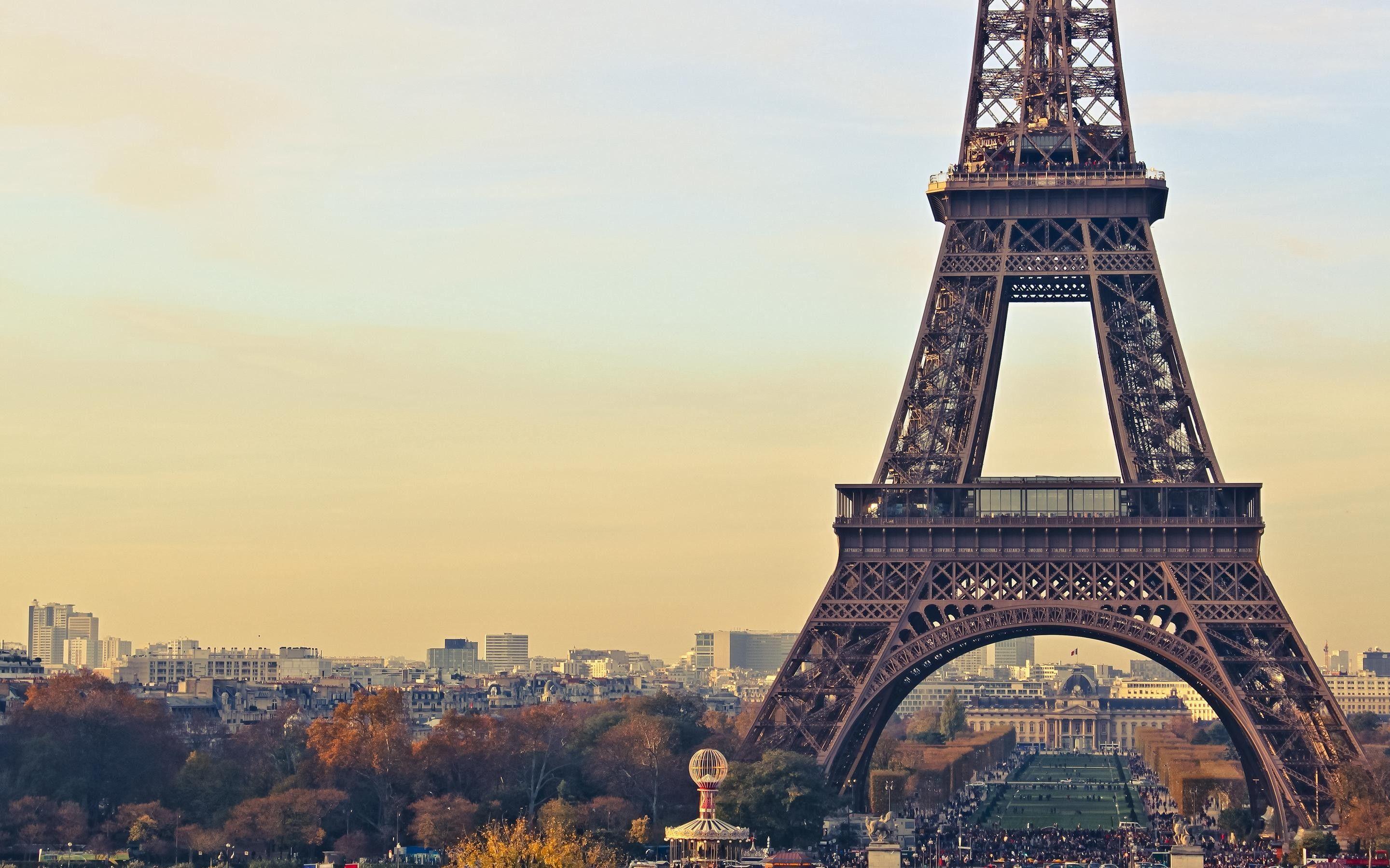 2880x1800 Wallpaper of Paris