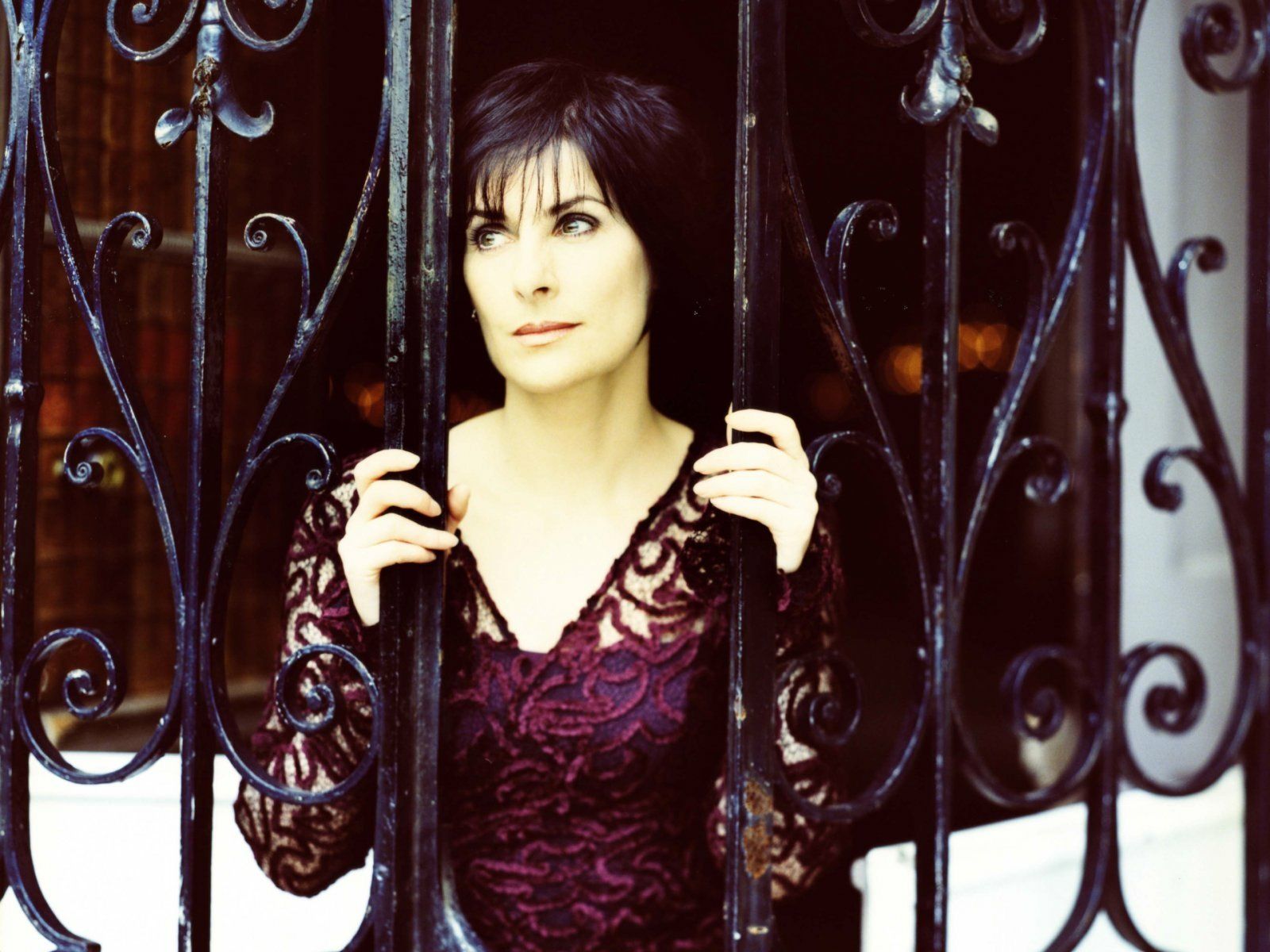 1600x1200 Download Music Enya Wallpaper