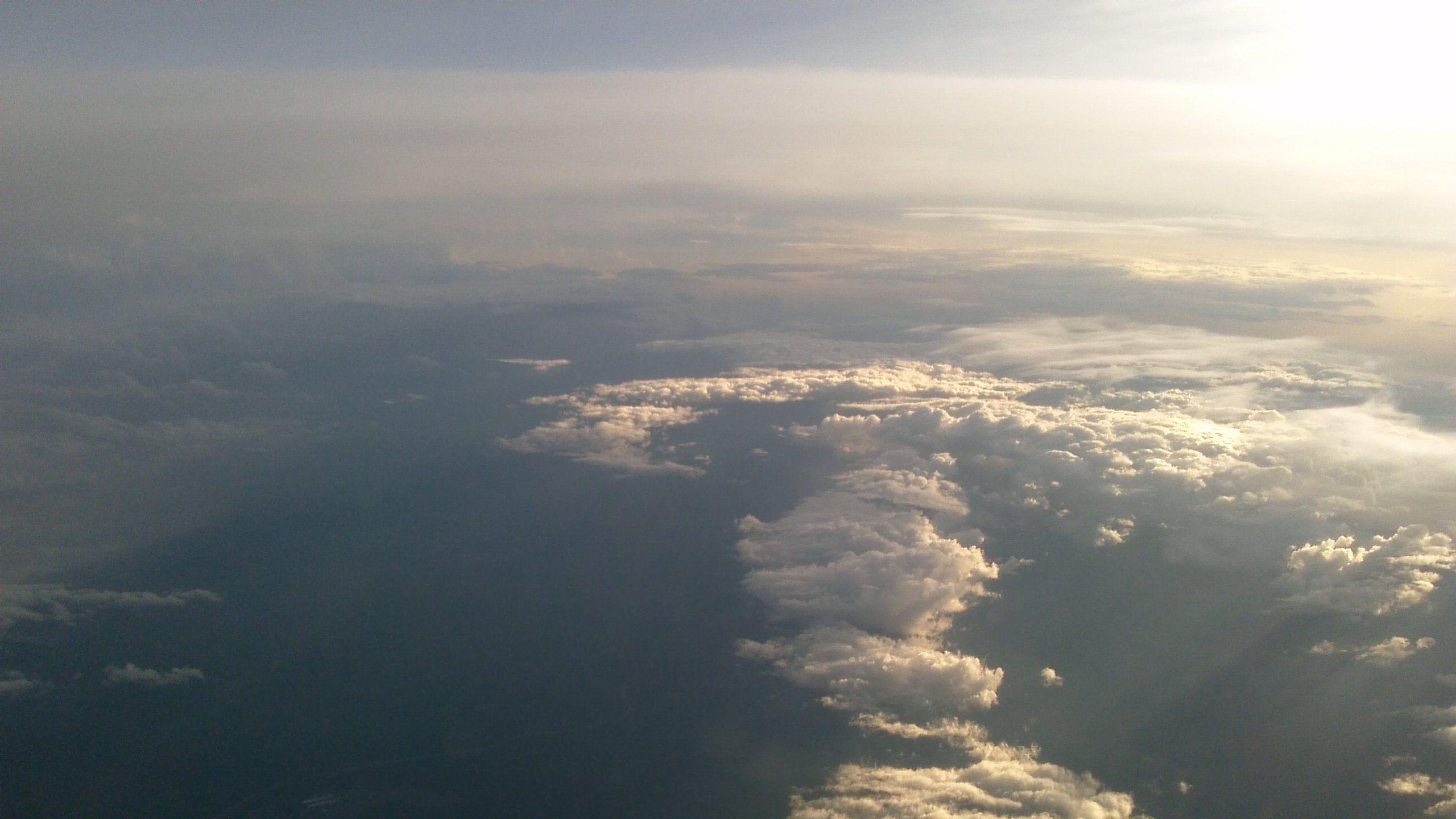2560x1440 fly 4K wallpaper for your desktop or mobile screen free and easy