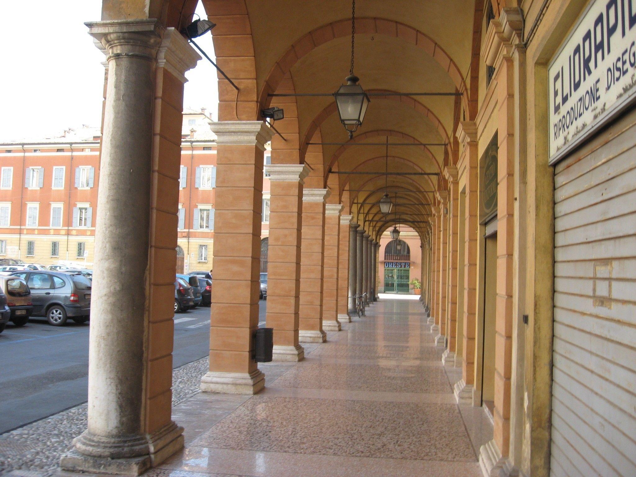 2048x1536 Bologna Wallpaper