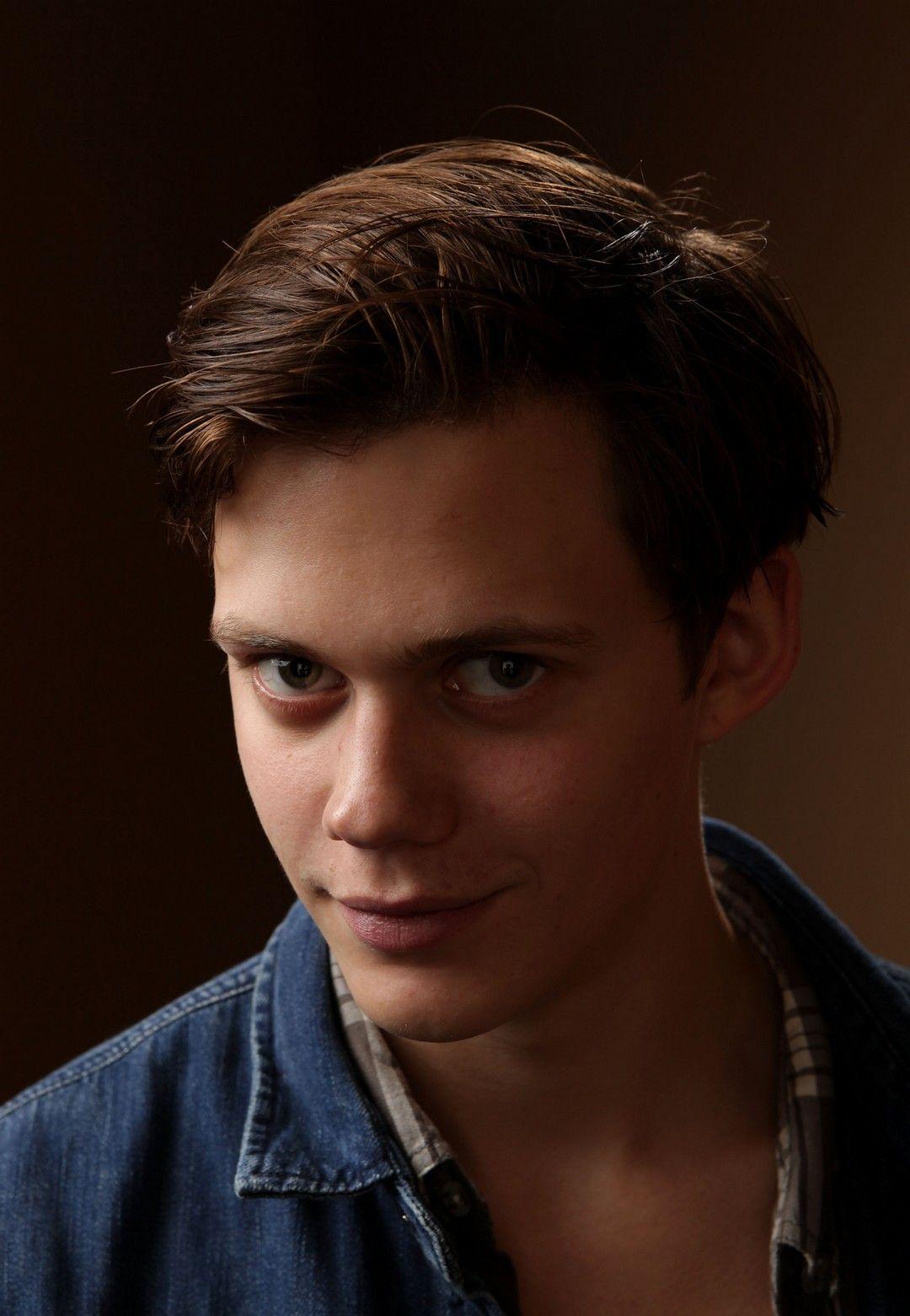 1080x1561 Bill Skarsgård Wallpaper