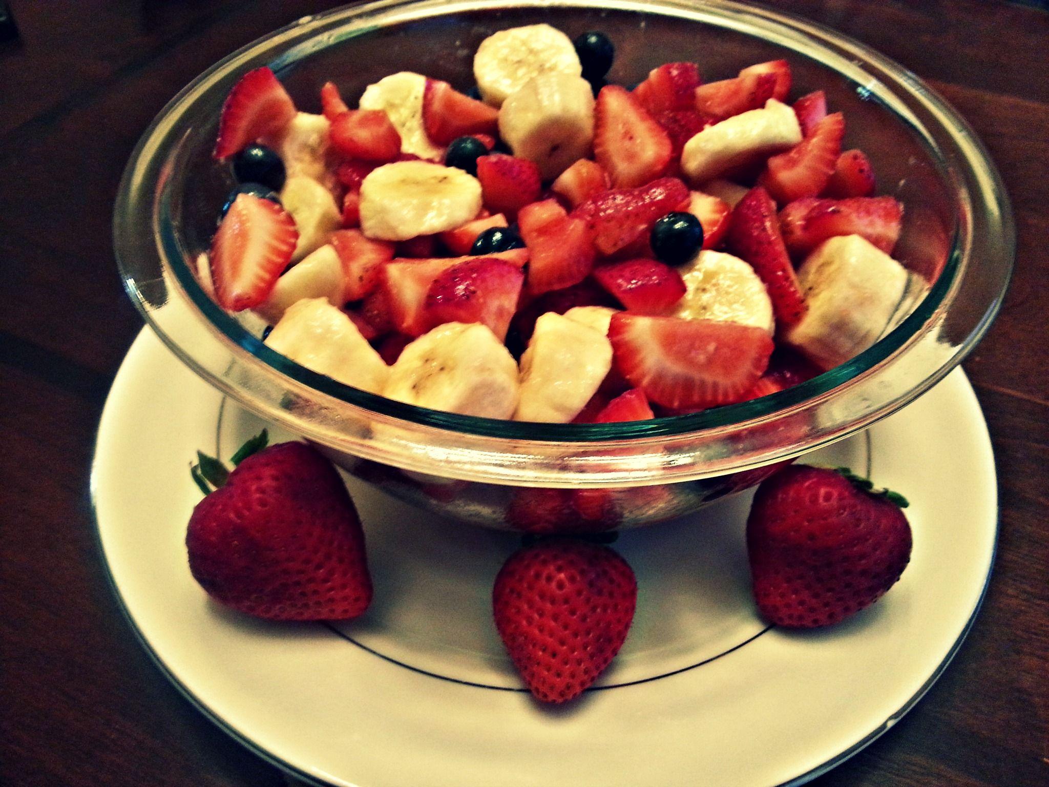 2048x1536 Fruit Salad With Whipped Cream Ice Cream, Download