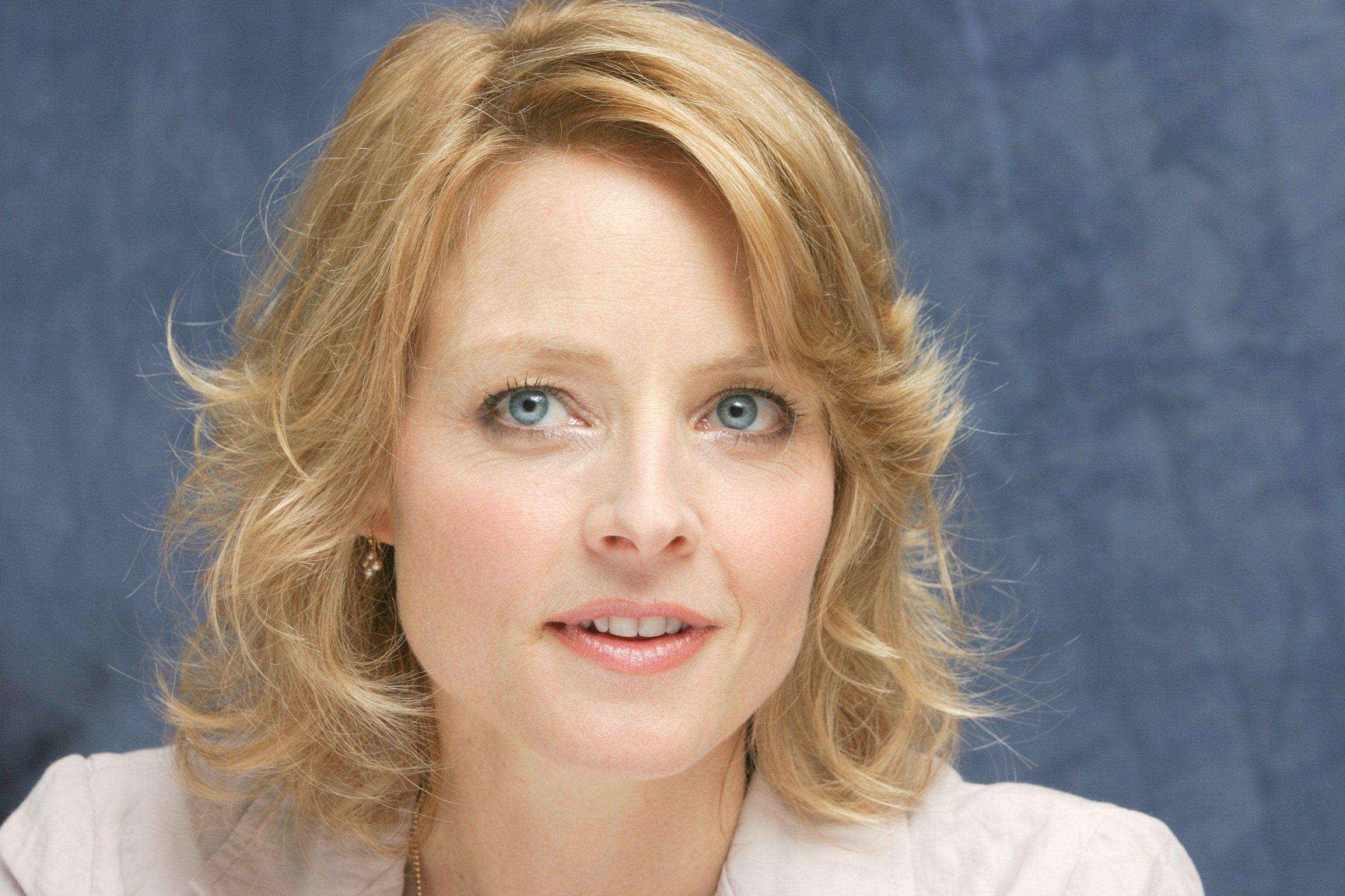 3072x2048 HD Jodie Foster Wallpaper