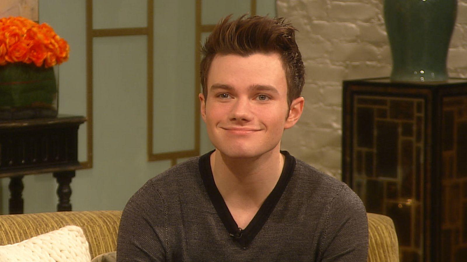 1600x900 Chris Colfer Talks Kurt & Blaine On Glee: They're Like Grey's Anatomy's Meredith & Derek