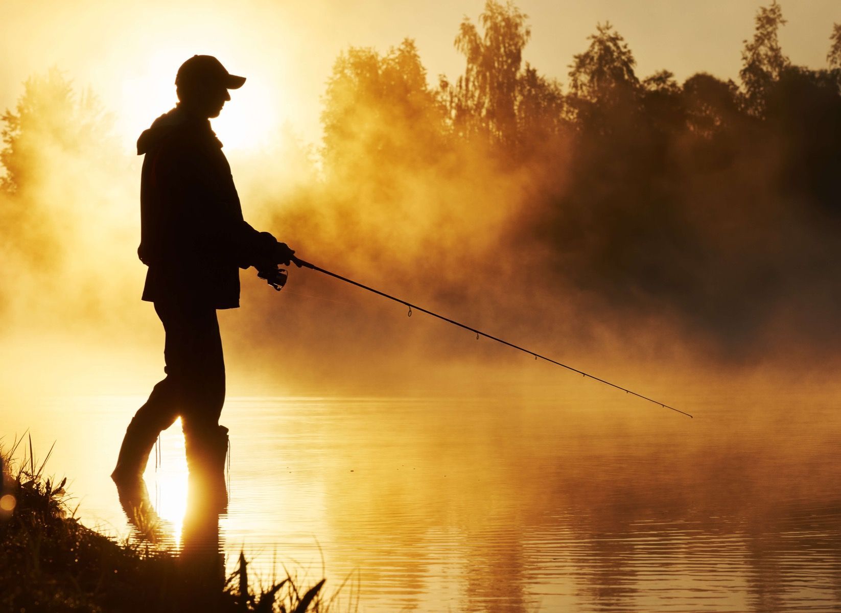 1646x1200 Fisherman at sunrise