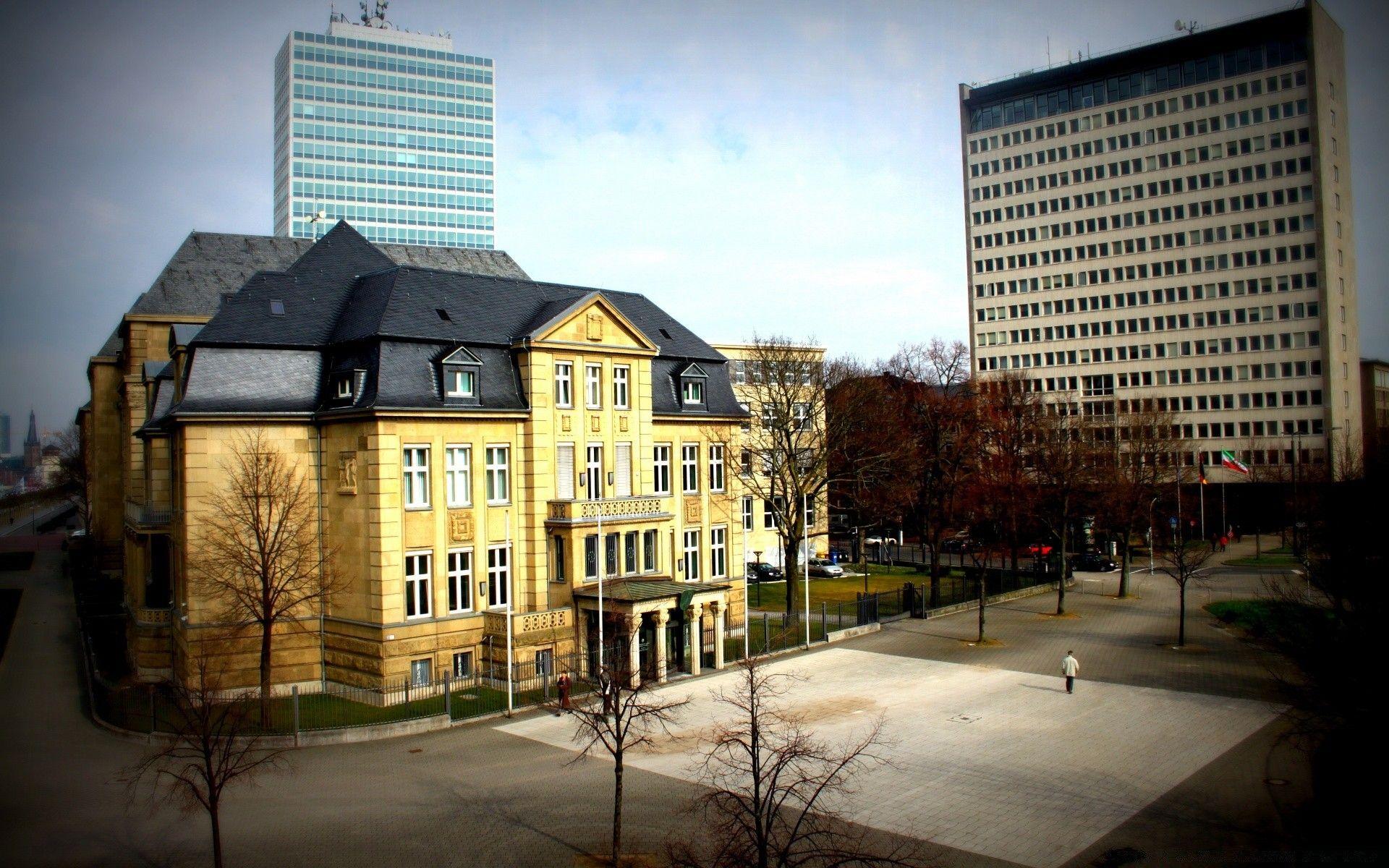 1920x1200 Dusseldorf Buildings