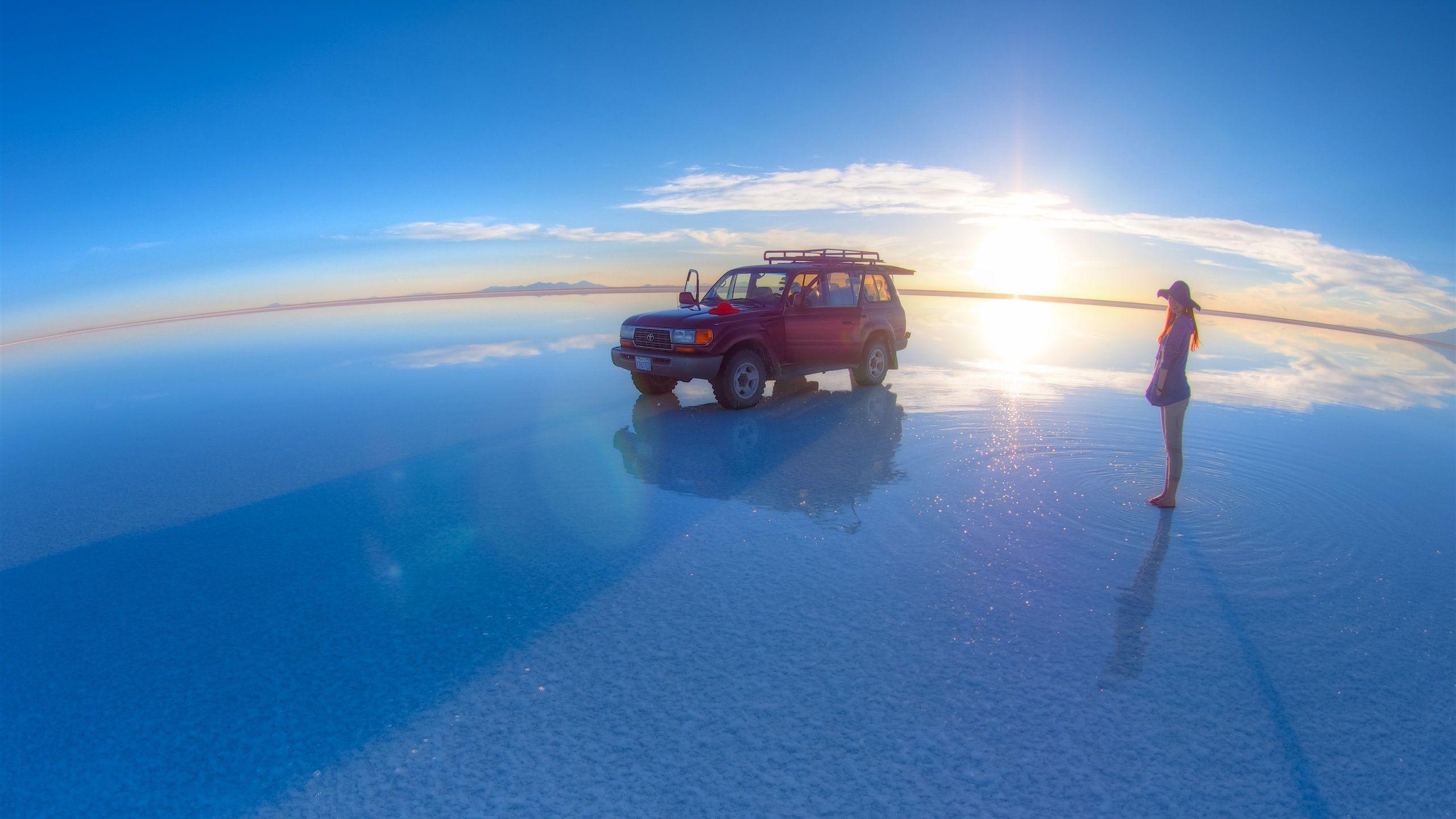 2560x1440 Wallpaper Uyuni Salt Lake, girl, Toyota pickup, sunset, blue sky