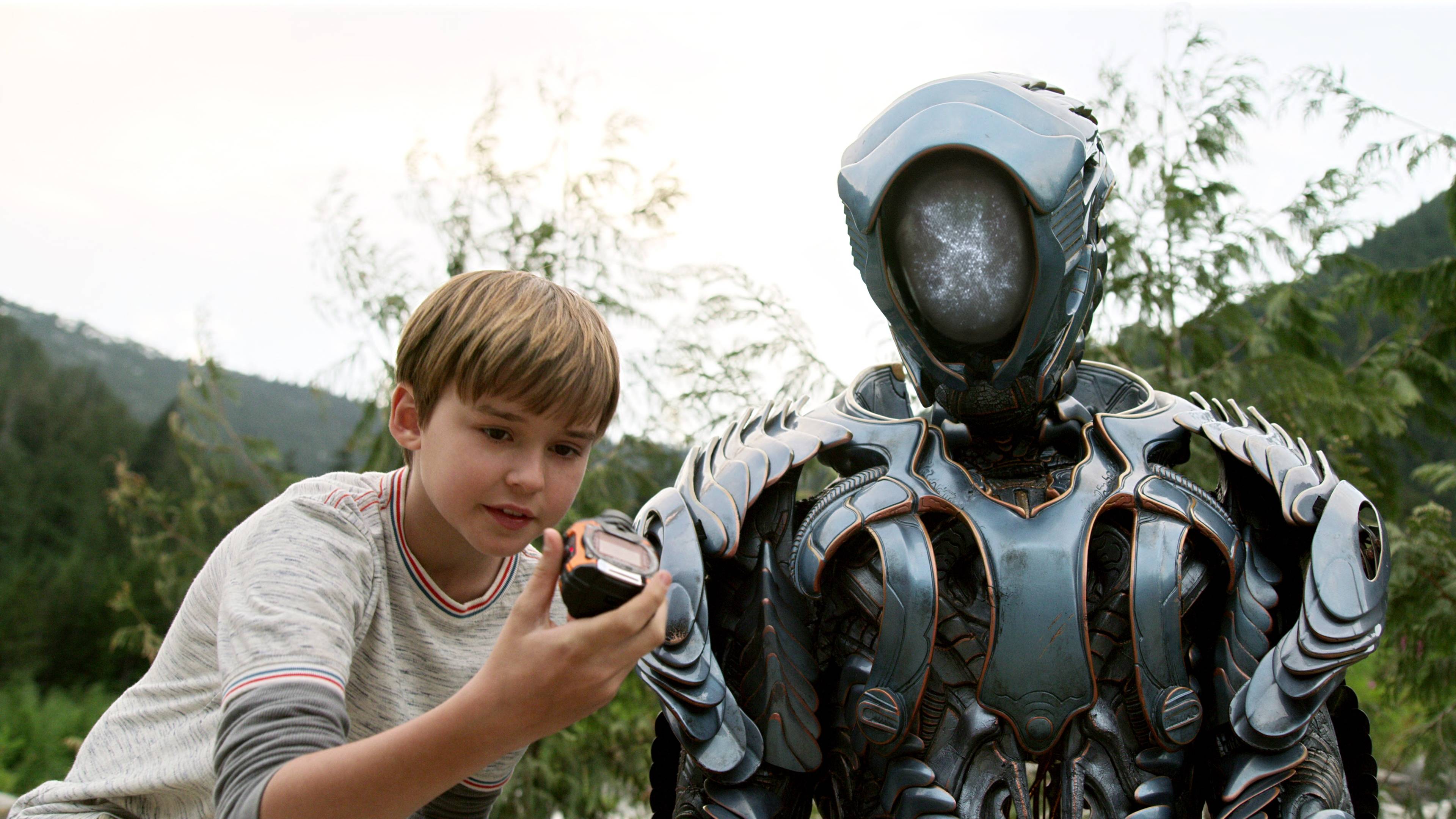 3840x2160 Lost in Space Will Robinson and The Robot Netflix Maxwell Jenkins