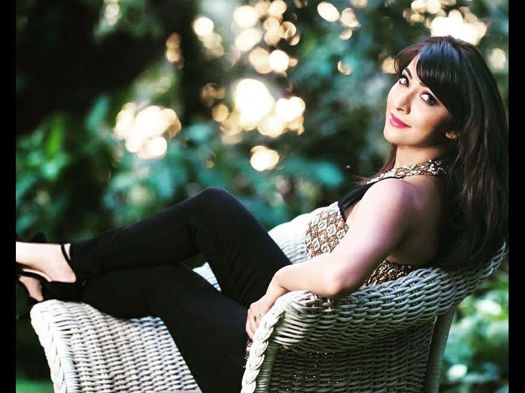 1024x768 Radhika Pandit HQ Wallpaper. Radhika Pandit Wallpaper