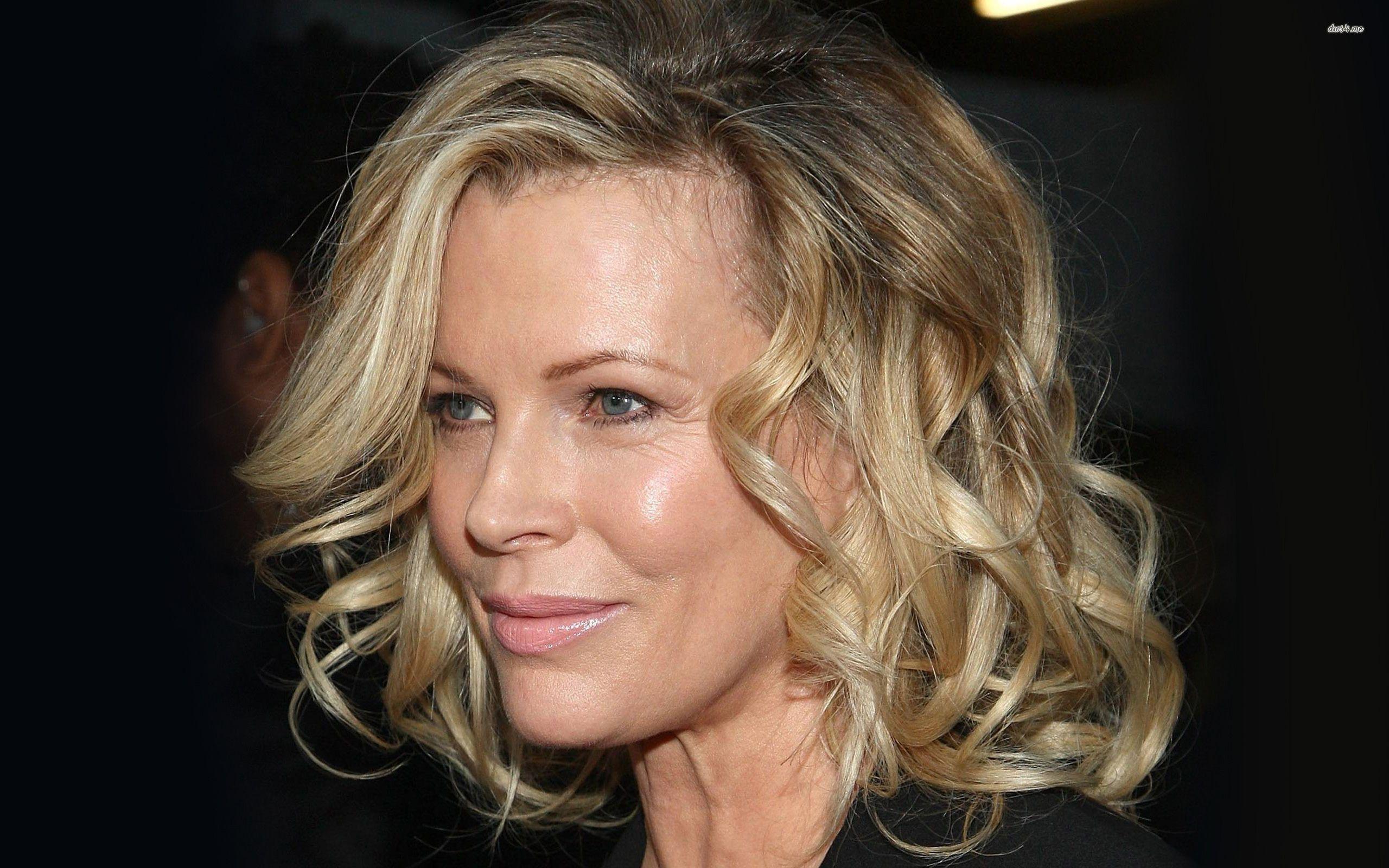 2560x1600 Kim Basinger wallpaper wallpaper