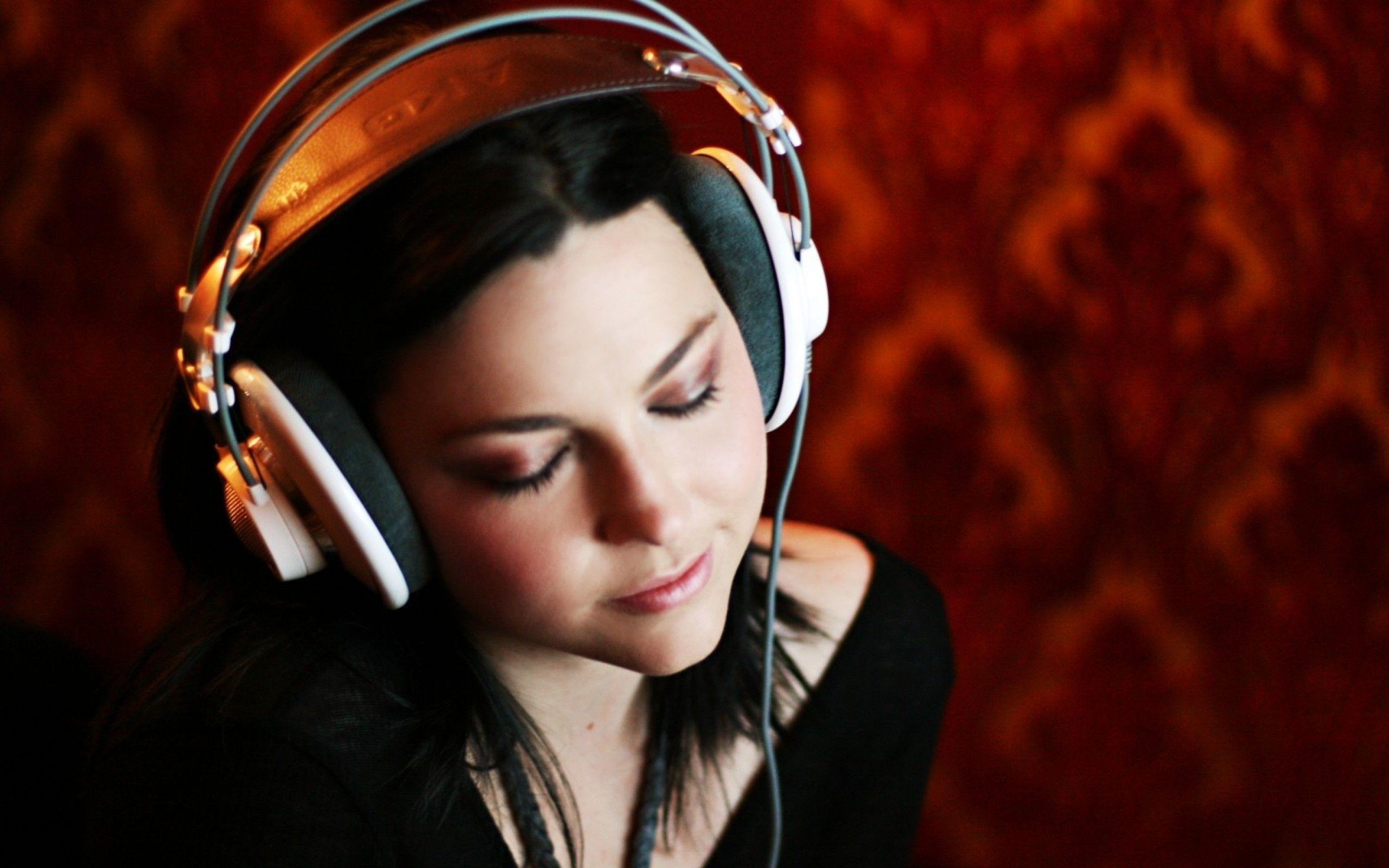 2560x1600 Amy Lee HD Wallpaper