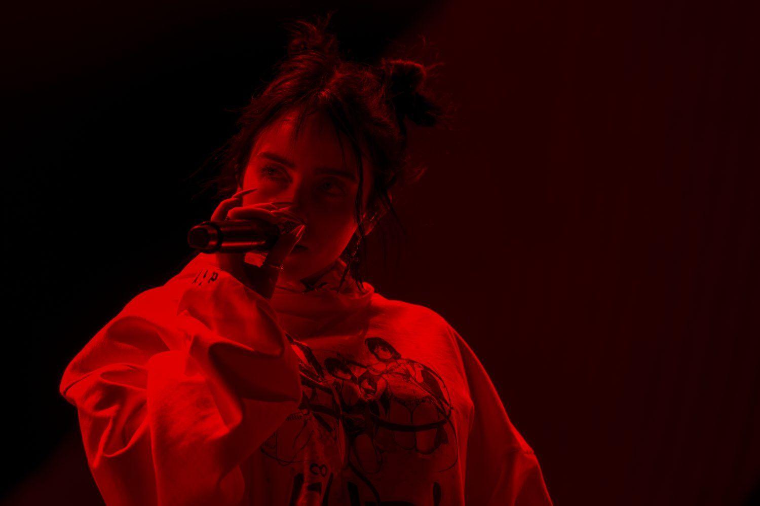 ẢNH 1500x998: Billie Eilish biểu diễn tại Red Rocks ở Colorado