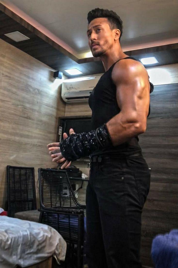 735x1102 Big News: After Baaghi Tiger Shroff all Set to Star in Baaghi 3