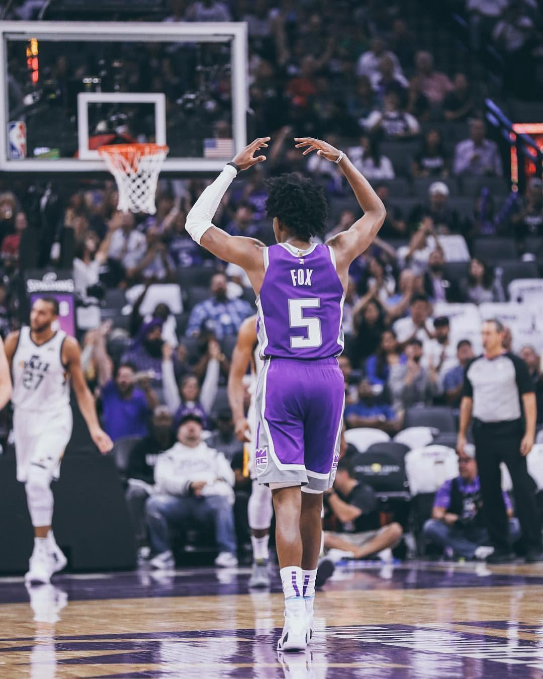 De'Aaron Fox Wallpaper 2024 - Abbey Annetta