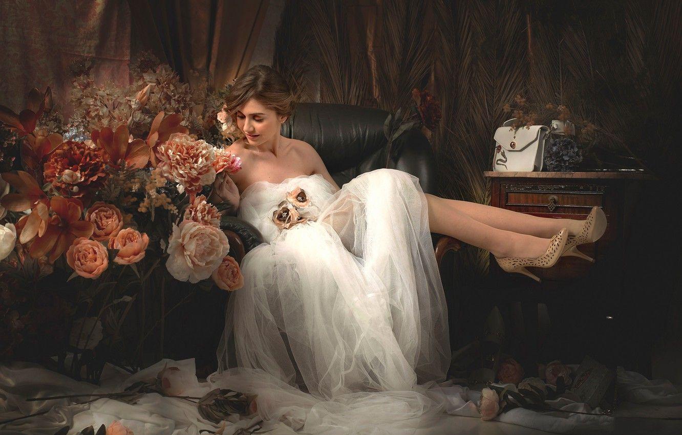 1332x850 Wallpaper girl, flowers, style, mood, feet, shoes, the bride