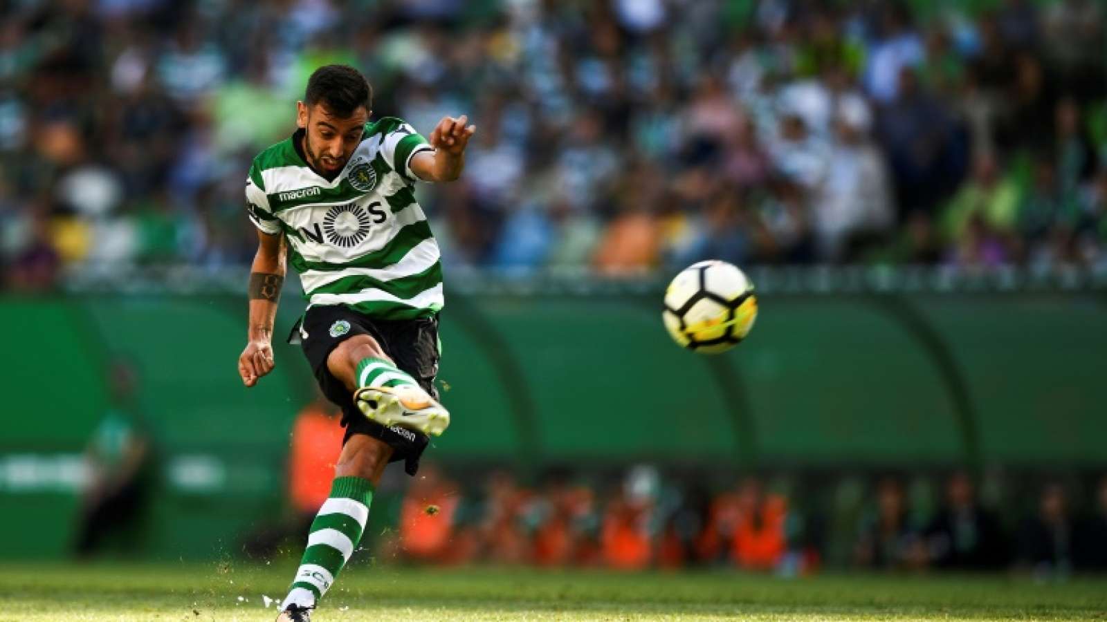 1600x900 Bruno Fernandes Wallpaper