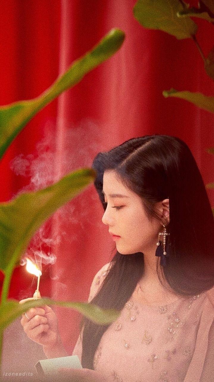 719x1280 IZ*ONE EDITS