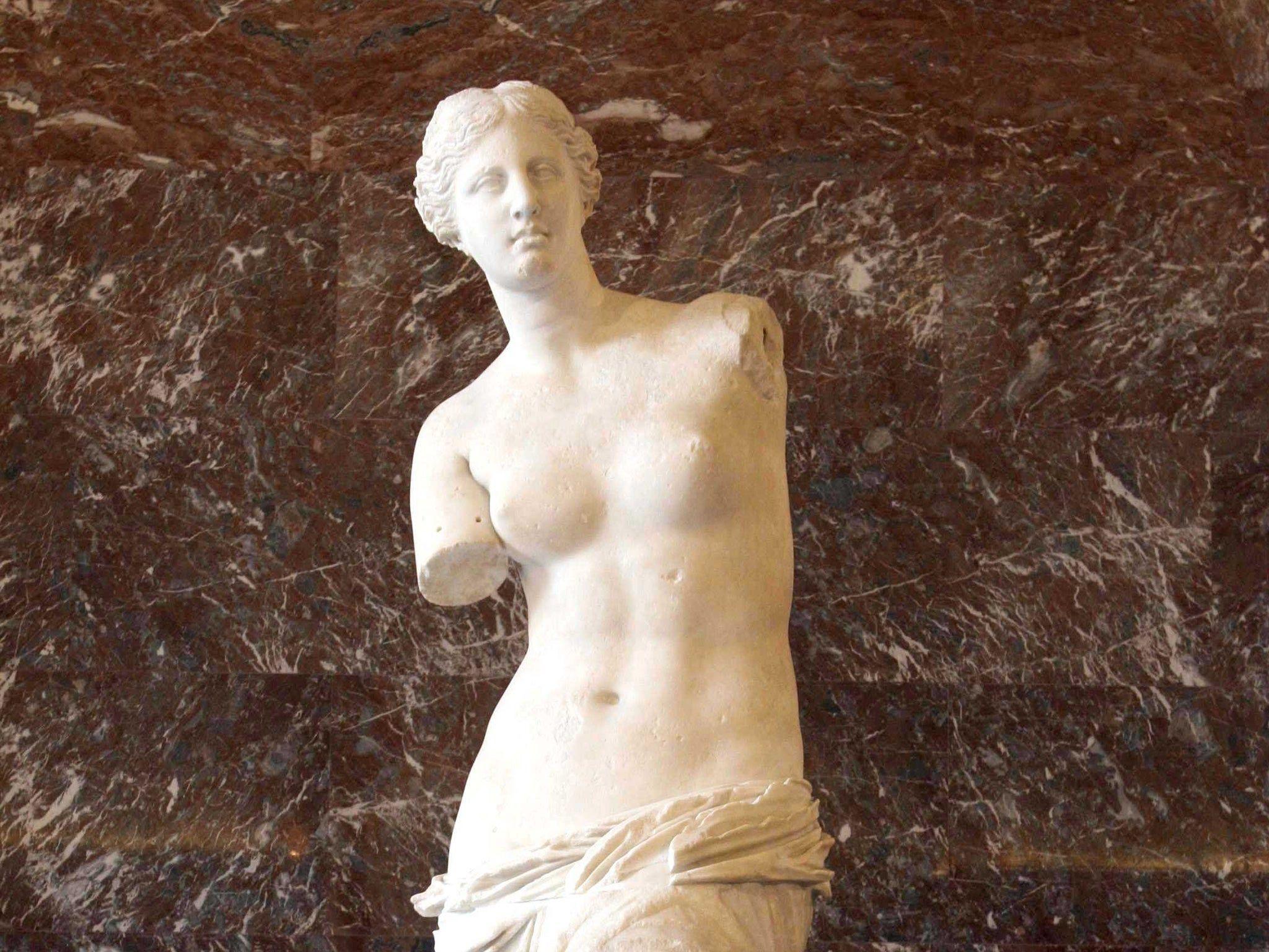 2048x1536 Just what was the Venus de Milo doing with her arms?