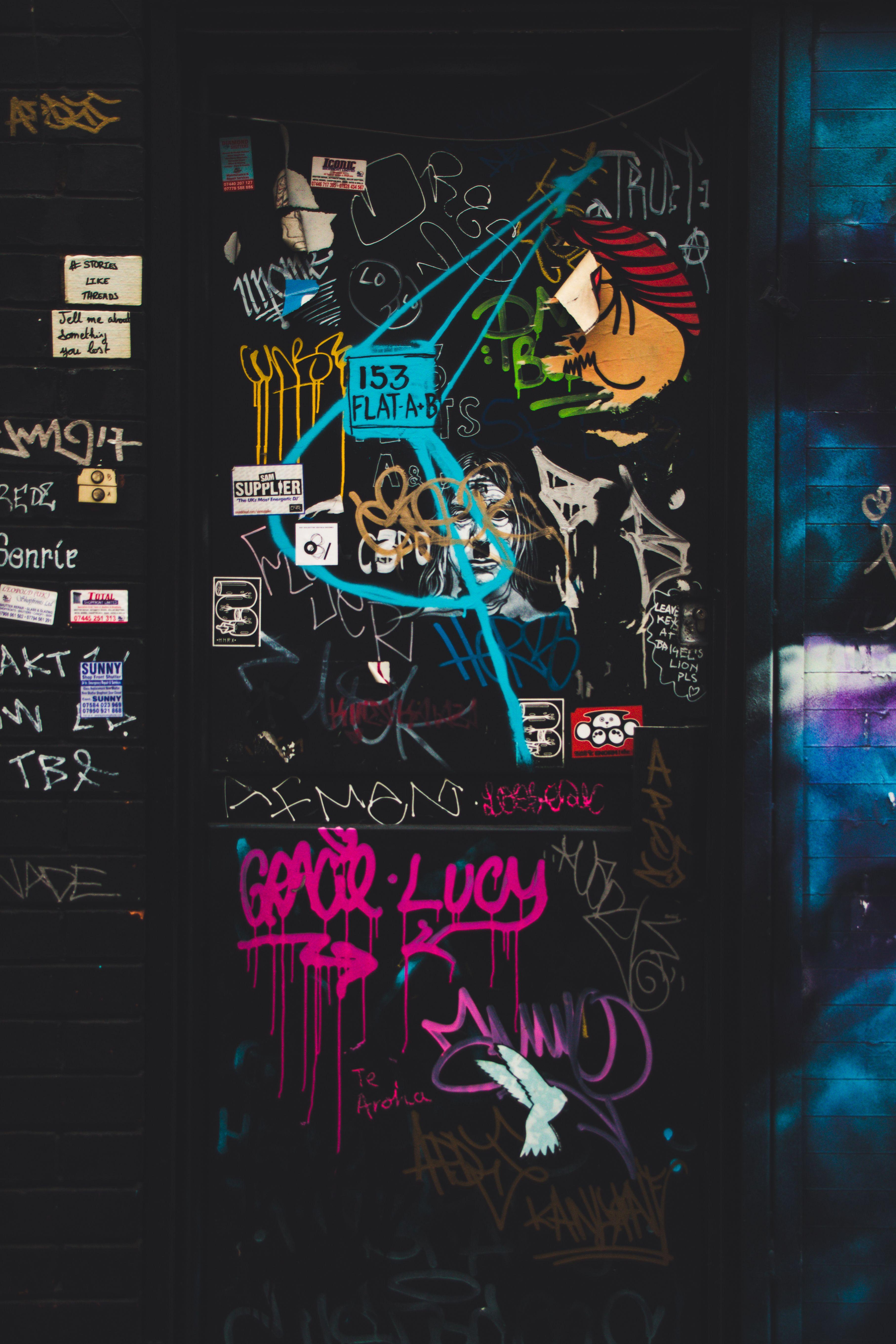 Hình nền Graffiti 3629x5444: Tải xuống HD miễn phí [HQ]