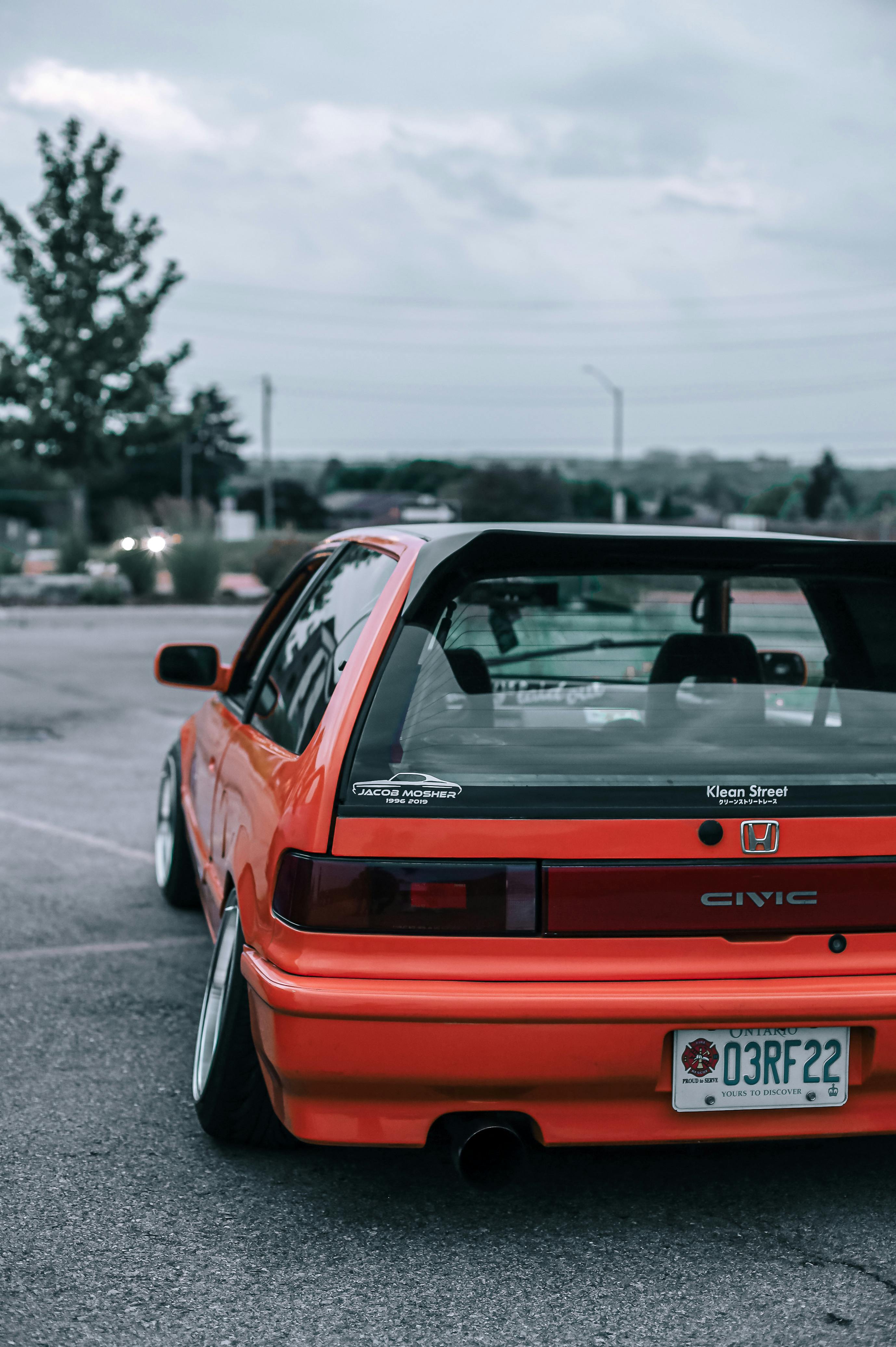 2757x4143 Rear End of a Car · Free