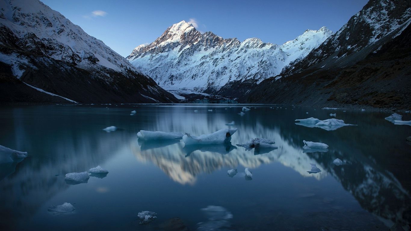 1366x768 Aoraki Mount Cook National Park Lake New Zealand 5K