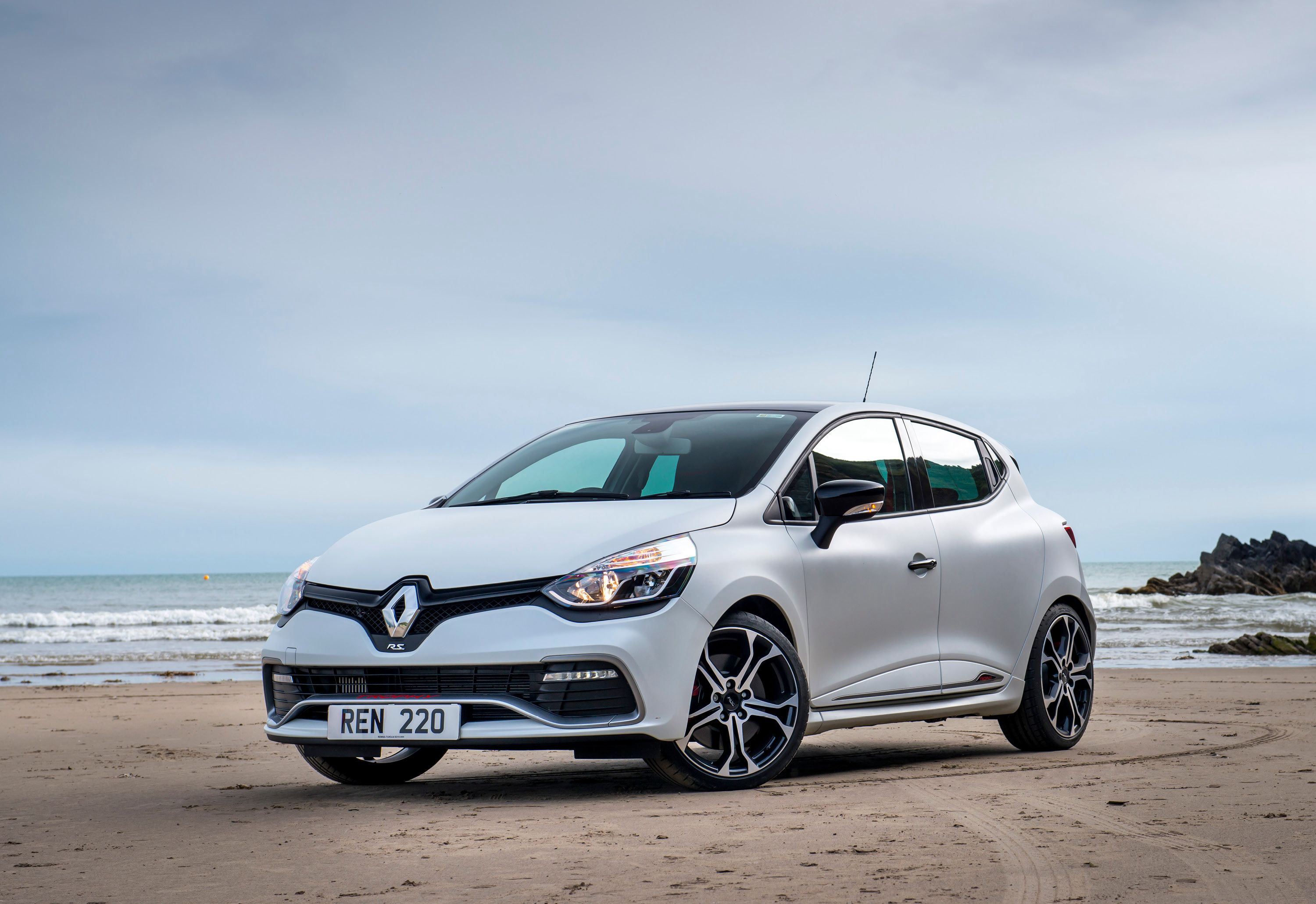 3000x2060 Wallpaper Renault, Clio, Reno, Trophy, Clio, Renaultsport for mobile and desktop, section renault, resolution 3000x2060