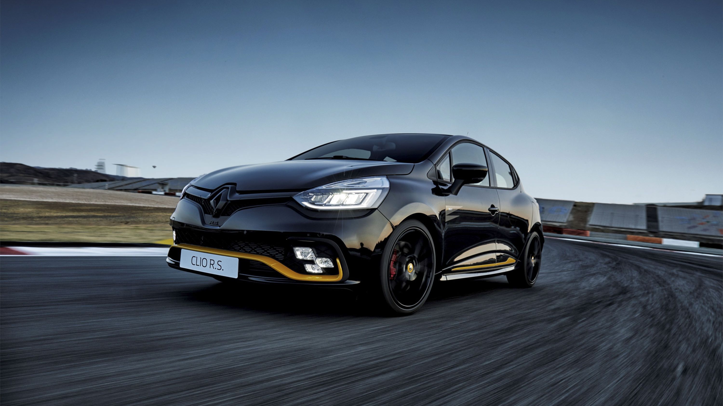 3000x1688 Clio RS Wallpaper