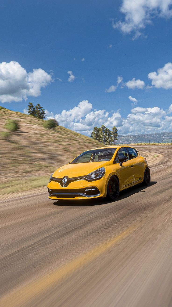 736x1308 Renault Clio 4 RS