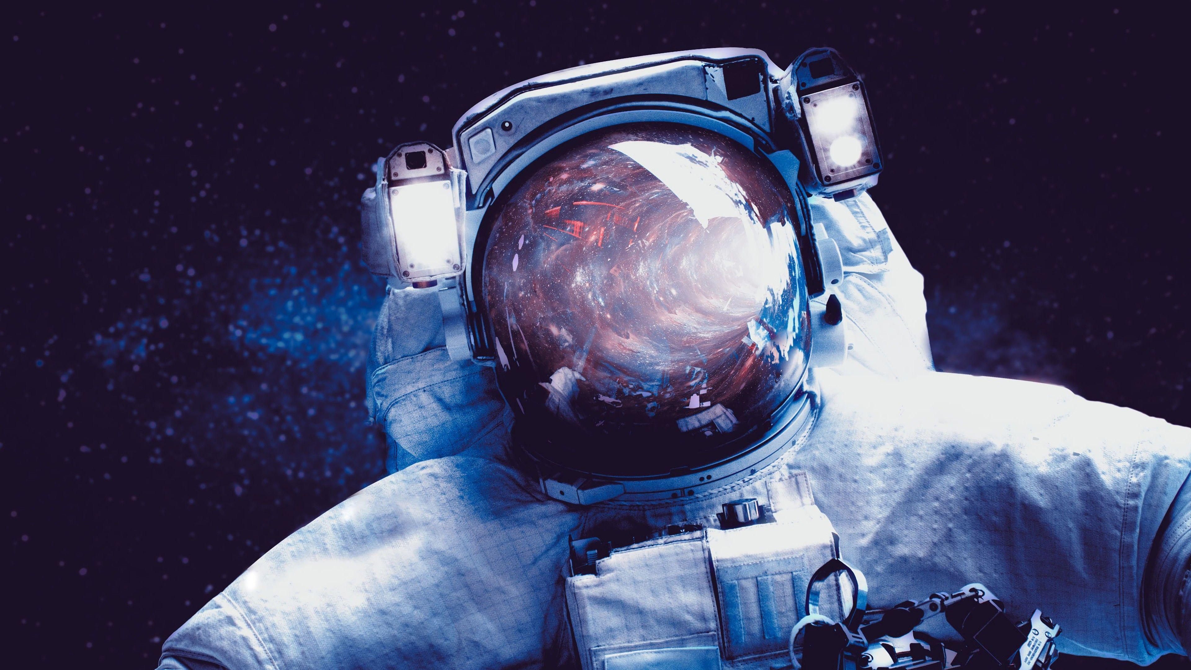 3840x2160 Astronaut Space 4K 3840x2160 Wallpaper