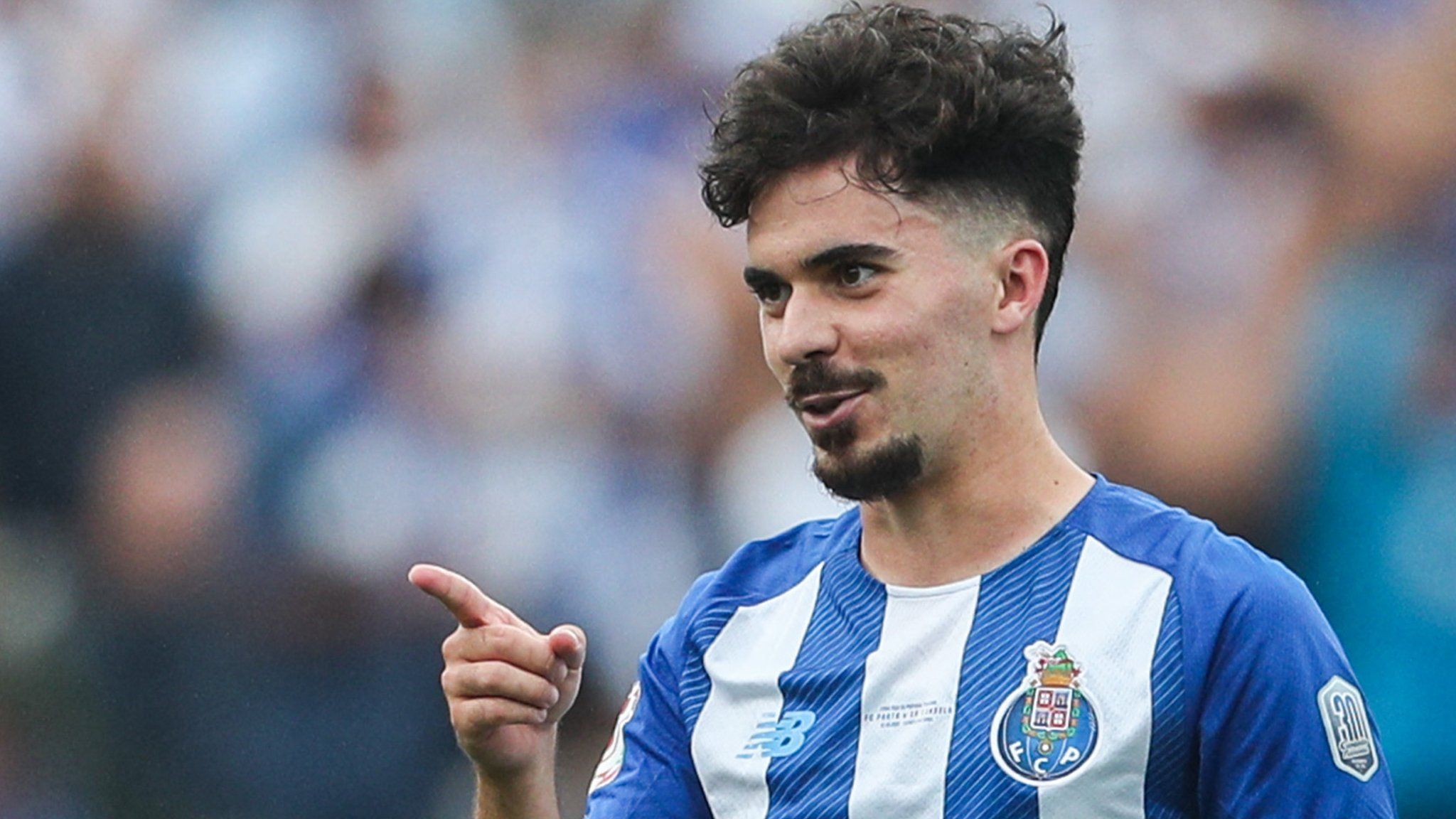 2048x1152 Vitinha: Midfielder joins PSG from Porto for £34m