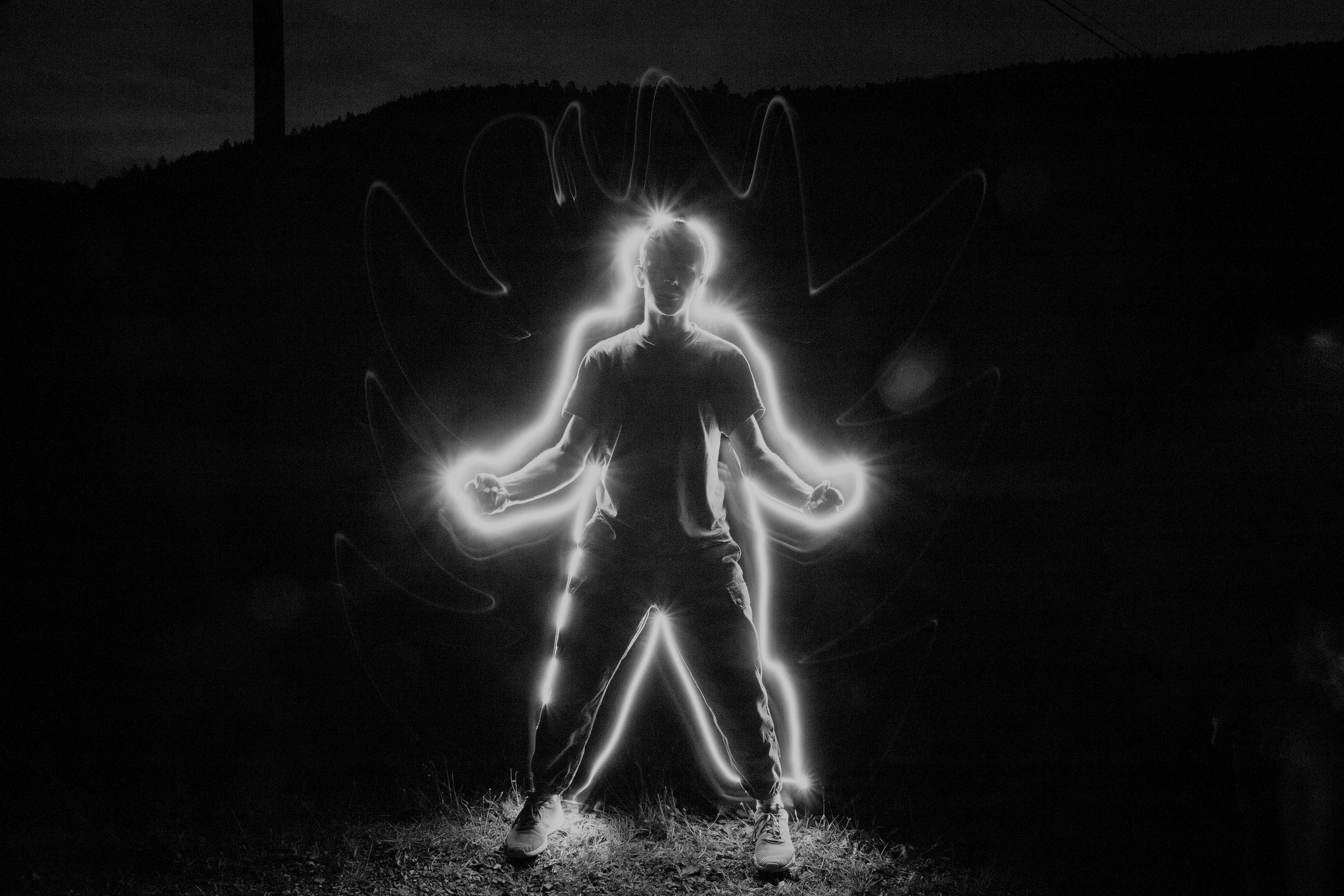3000x2000 Desktop wallpaper: Men, Black & White, Aura 4K free download for PC. 1507046