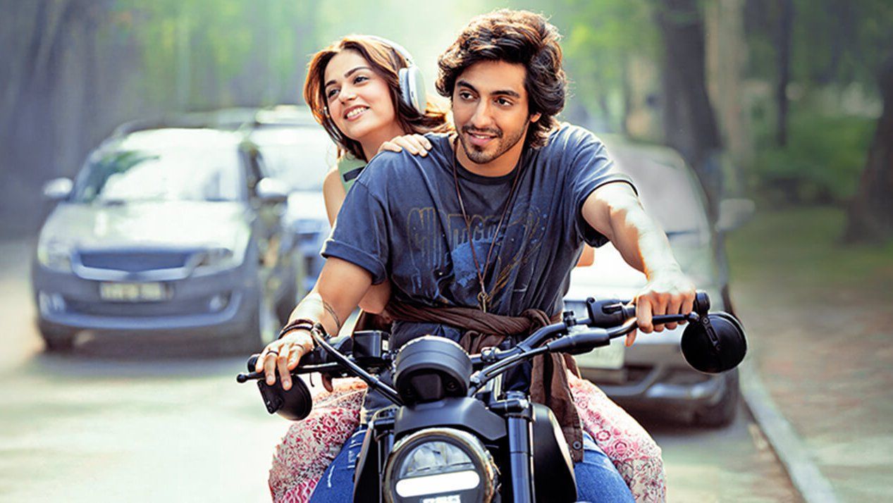 1267x714 Saiyaara Movie Poster & Photo. Saiyaara Movie Location Pics. Saiyaara Bollywood Movie Location Stills