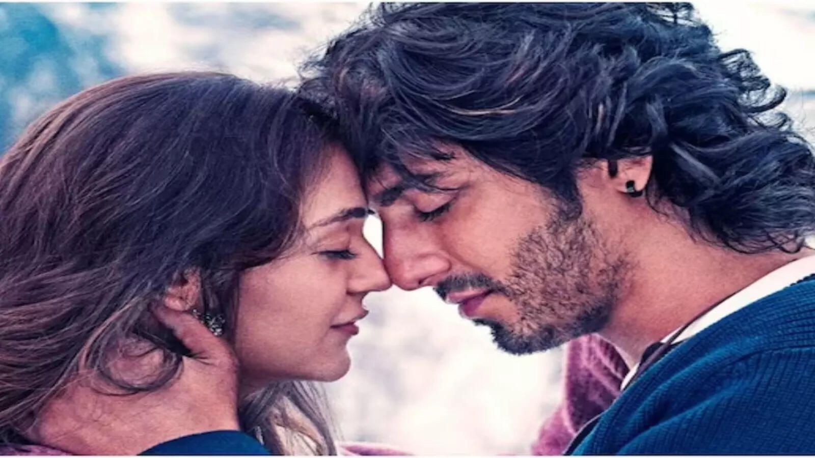 1600x900 Saiyaara' teaser trailer is here: Ahaan Pandey's debut film promises passion and heartbreak Economic Times
