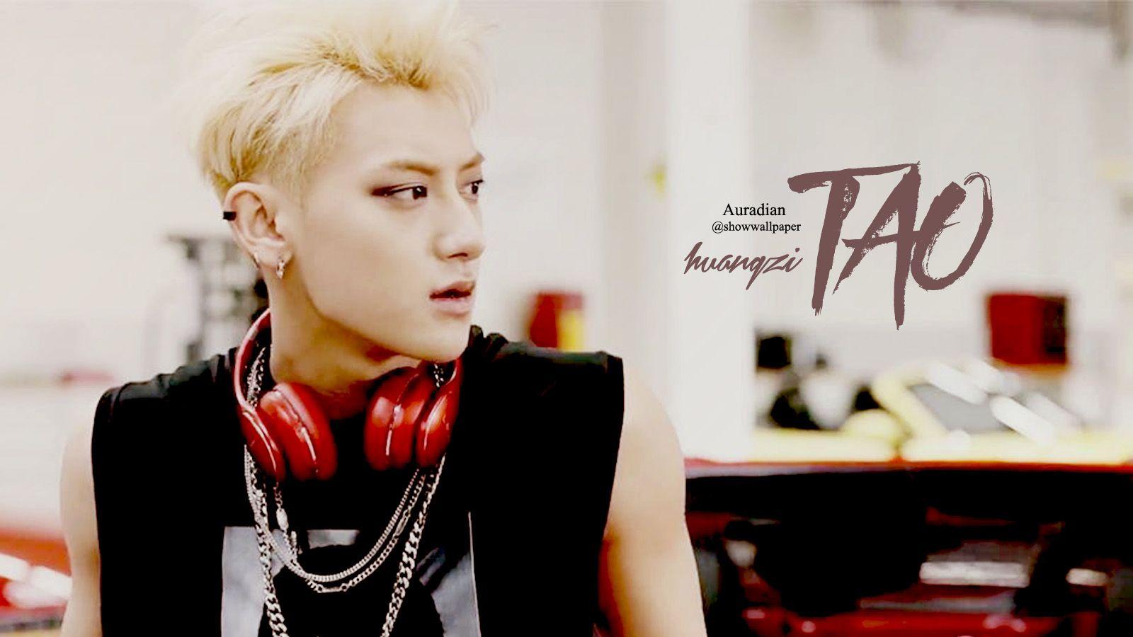 1600x900 Huang ZiTao Wallpaper