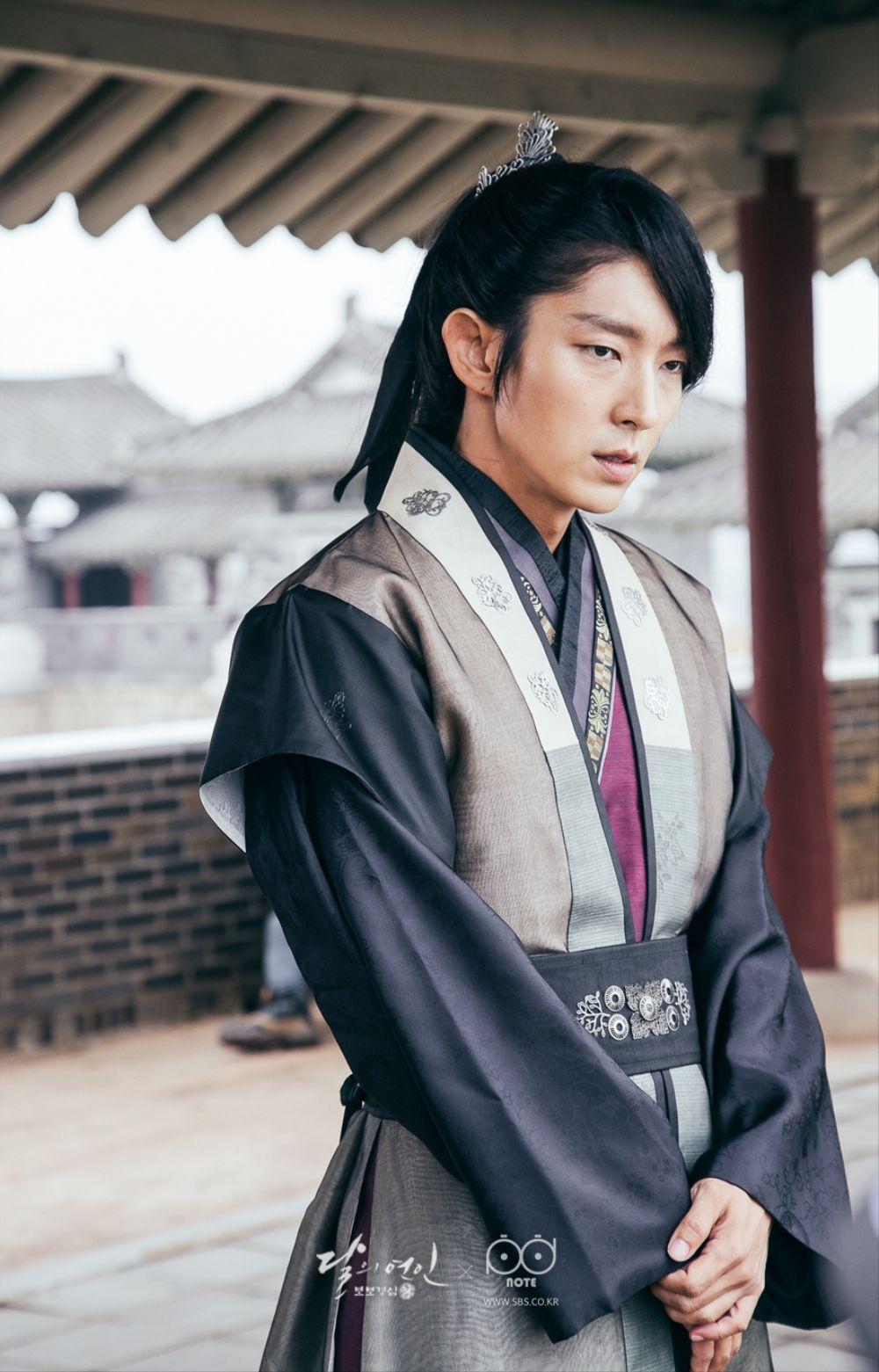 1000x1561 Lee Joon Gi Wallpaper