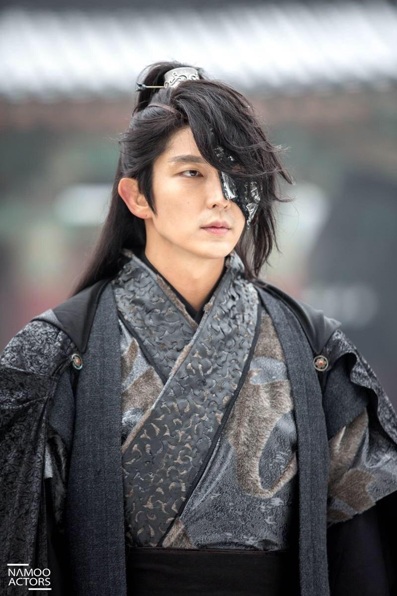 800x1200 image about Lee Joon Ki