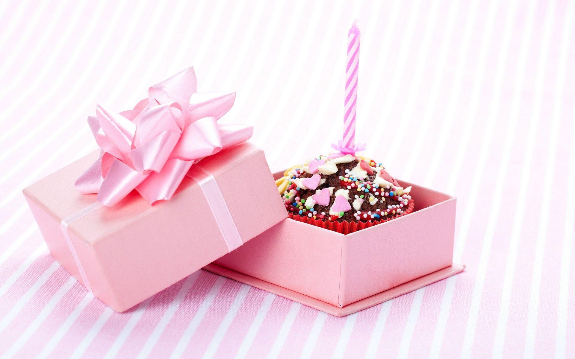 Birthday Gifts Wallpapers - Top Free Birthday Gifts Backgrounds -  WallpaperAccess