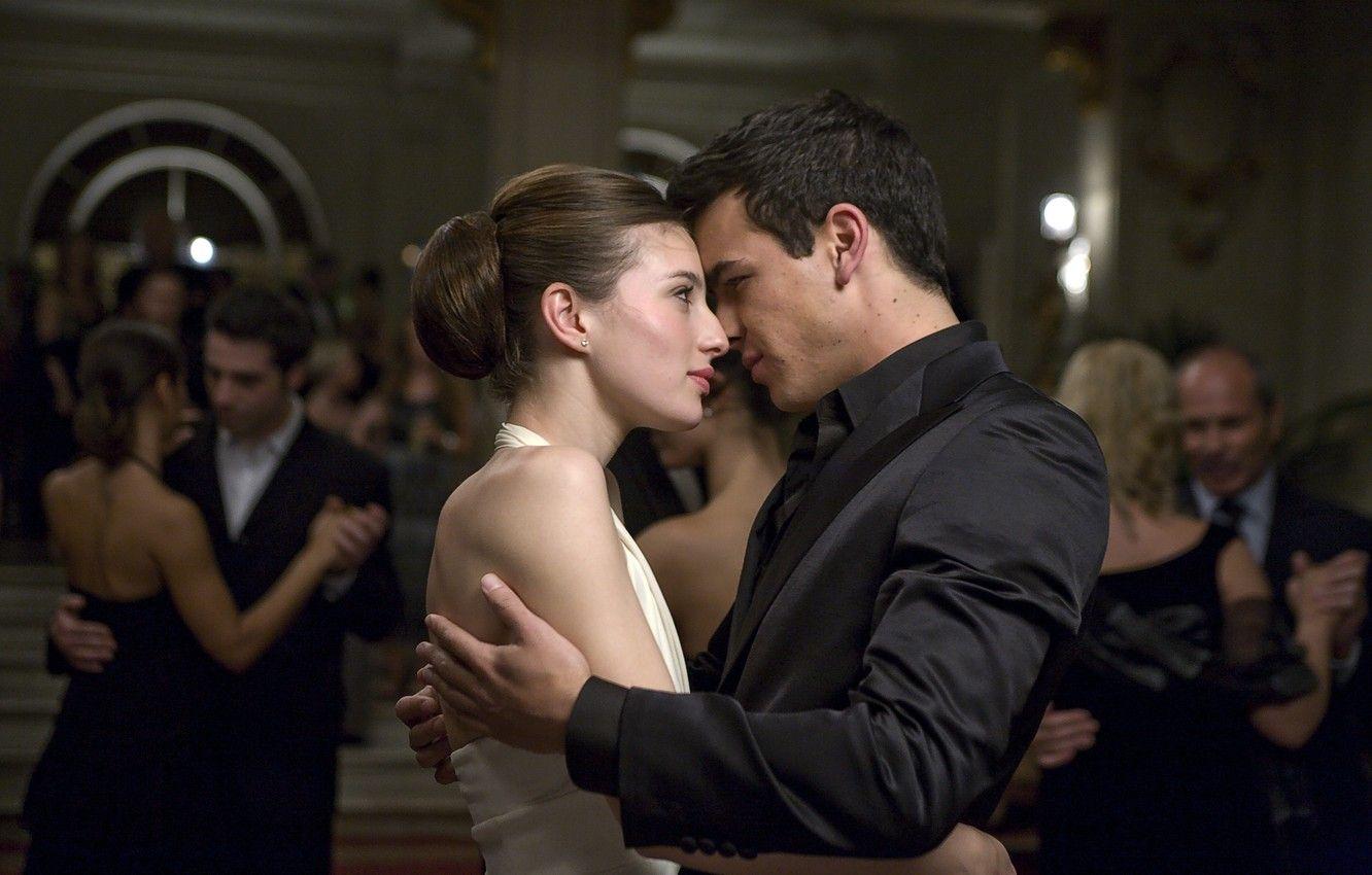 1332x850 Wallpaper girl, people, the film, dance, pair, actors, guy, Mario