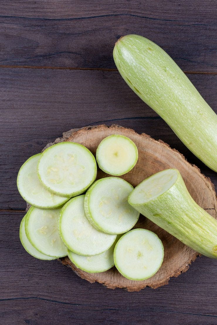 740x1110 Zucchini Image